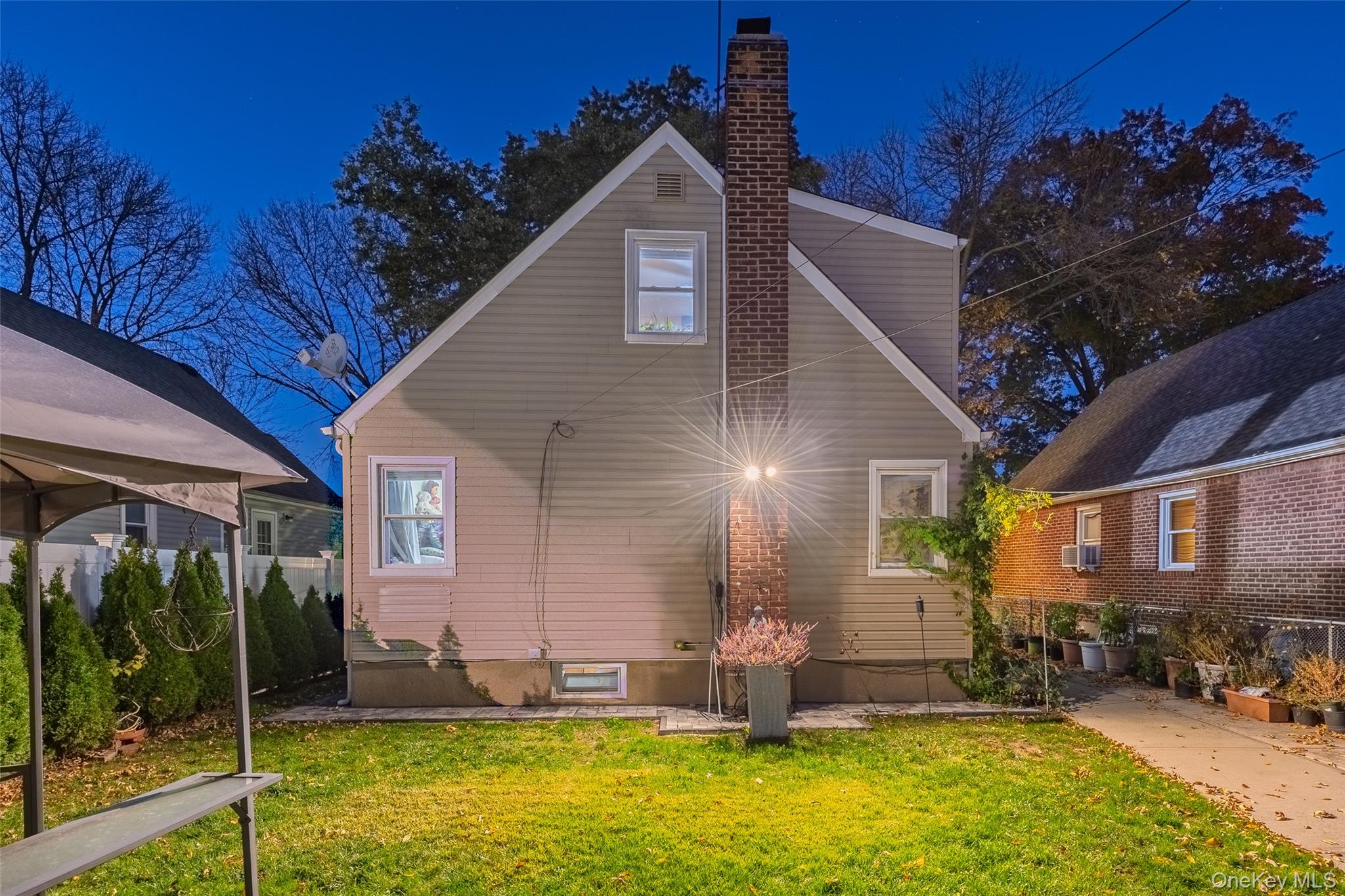 24612 86th Road, Bellerose, NY 11426