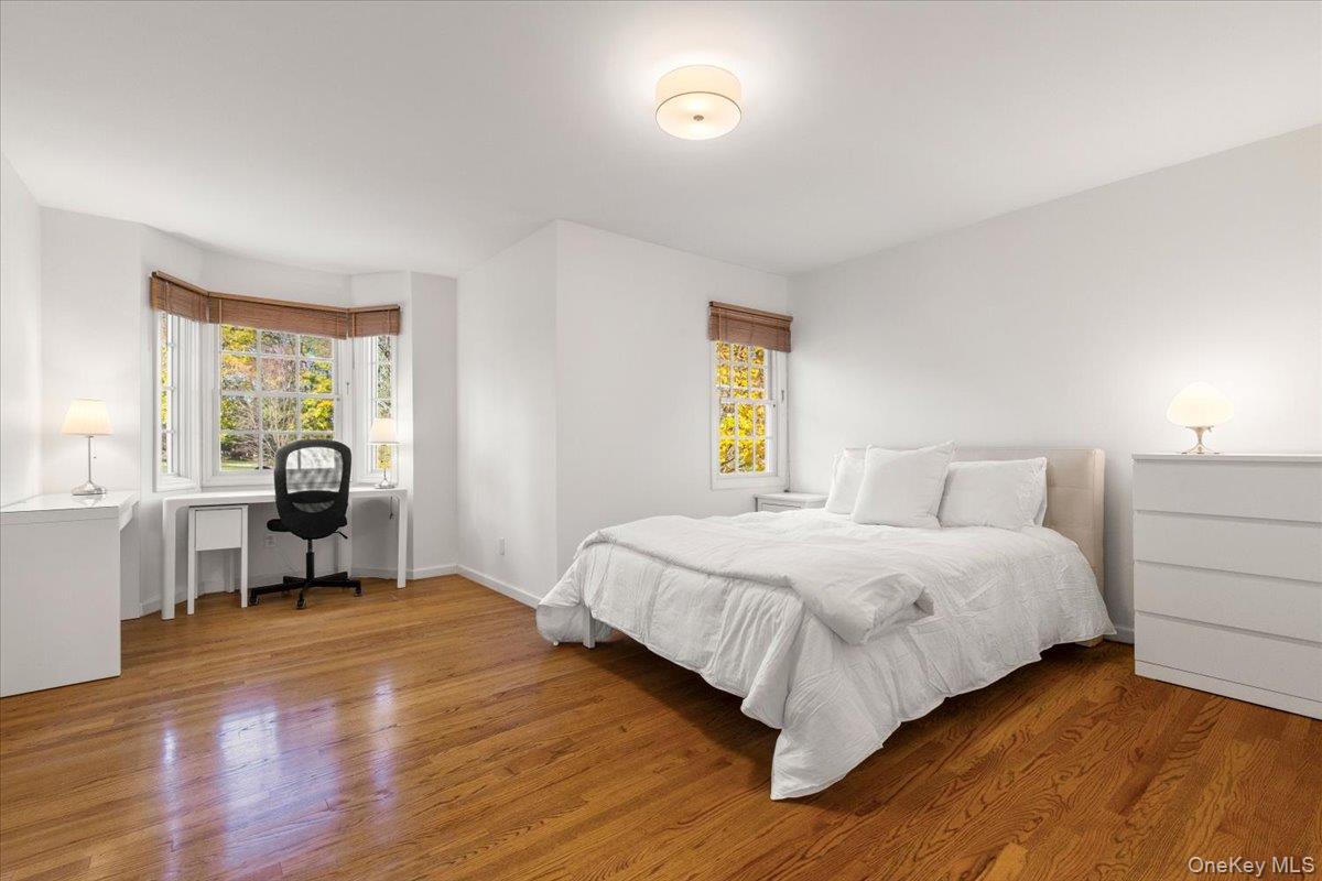 60 Haviland Lane, White Plains, NY 10605