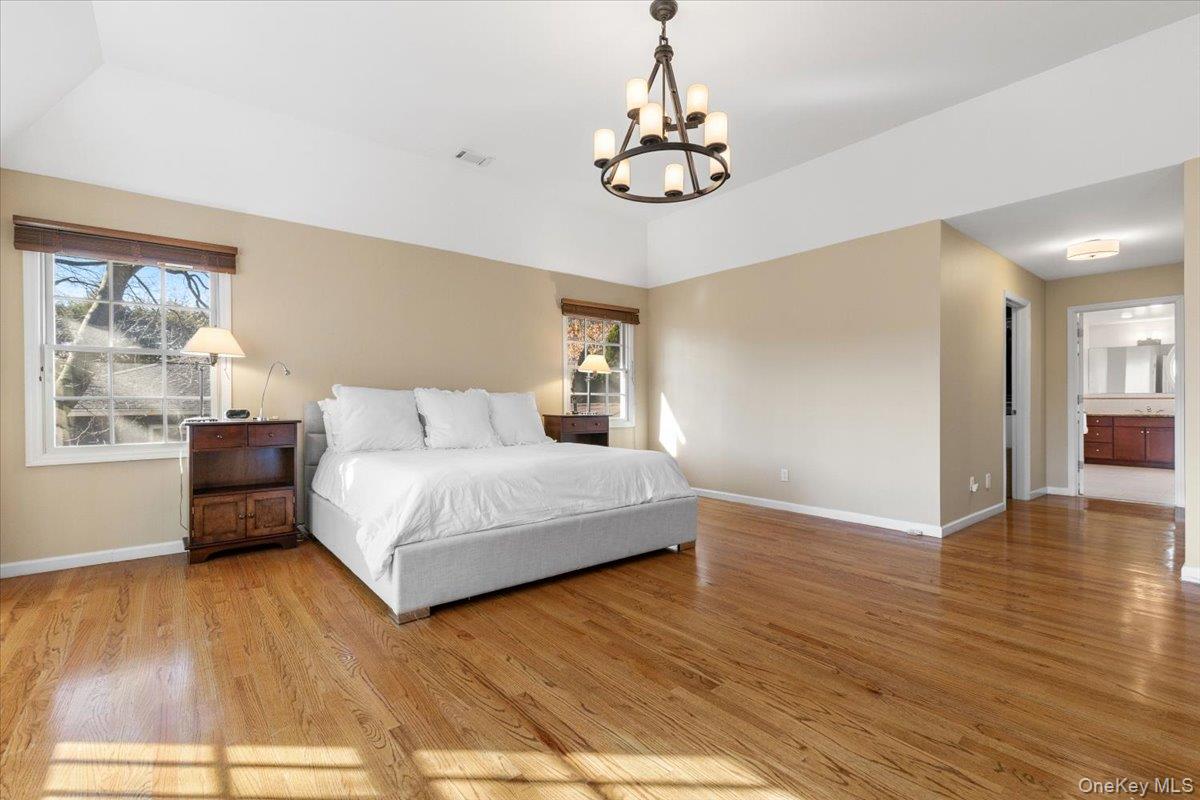 60 Haviland Lane, White Plains, NY 10605