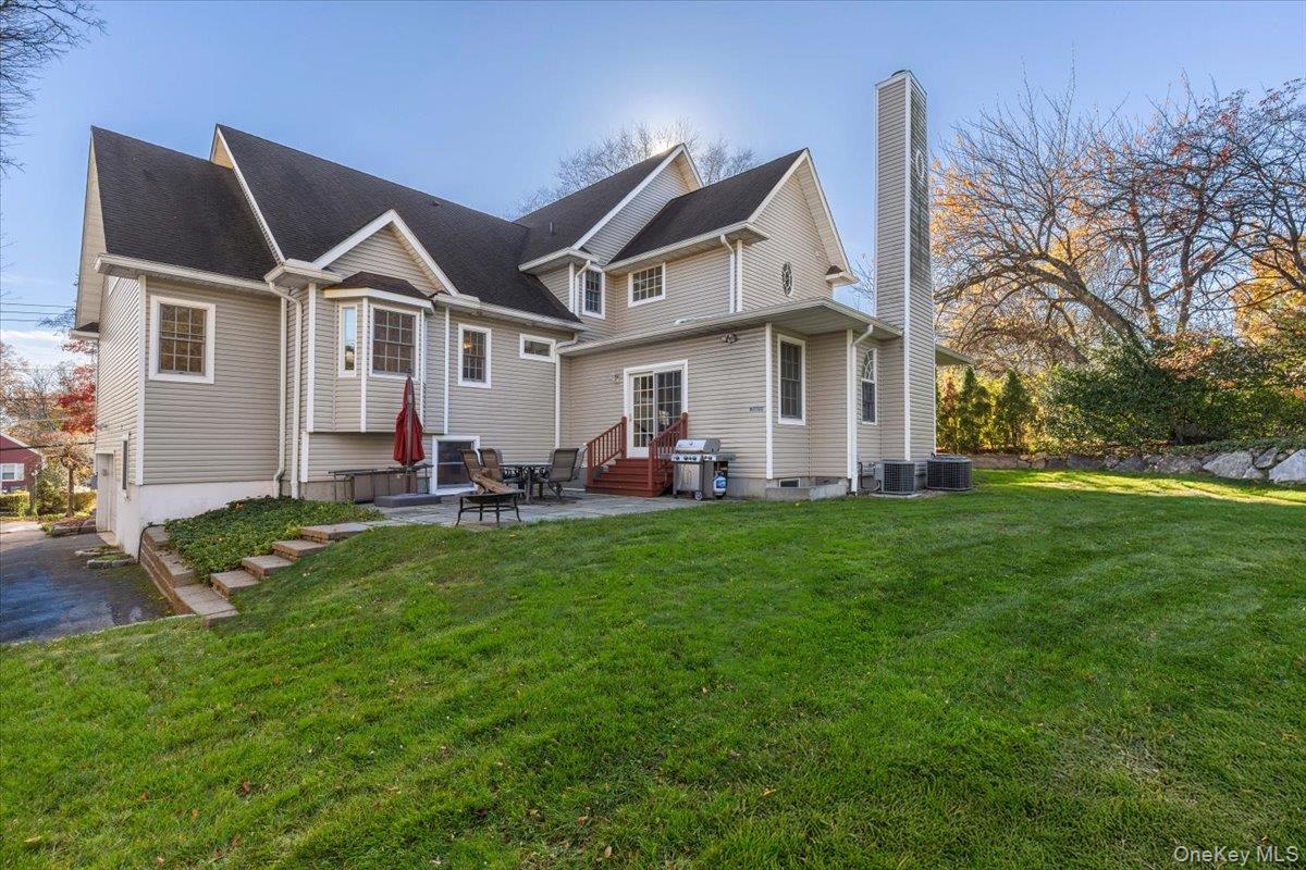 60 Haviland Lane, White Plains, NY 10605