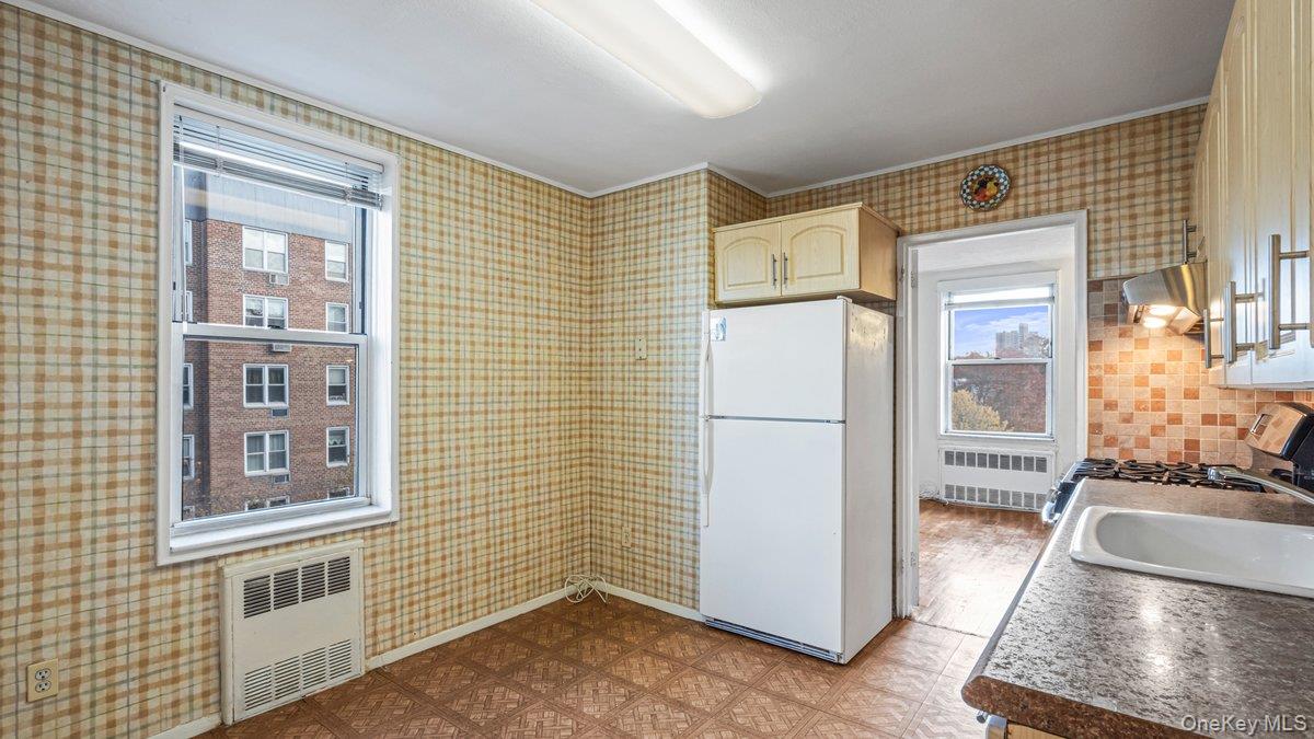 68-20 Selfridge Street # 4K, Forest Hills, NY 11375