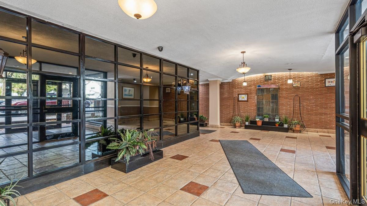 68-20 Selfridge Street # 4K, Forest Hills, NY 11375