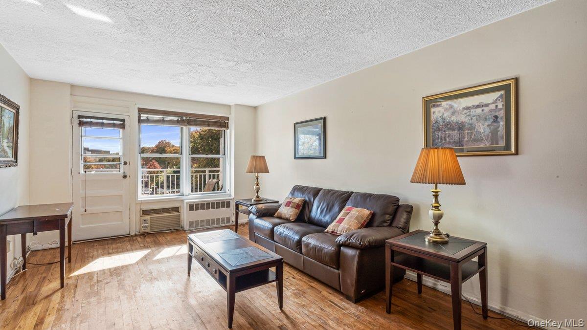 68-20 Selfridge Street # 4K, Forest Hills, NY 11375