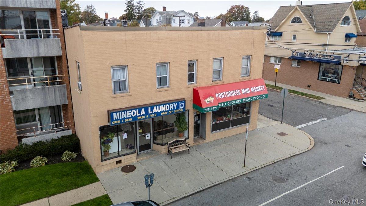 213-215 Mineola Boulevard, Mineola, NY 11501
