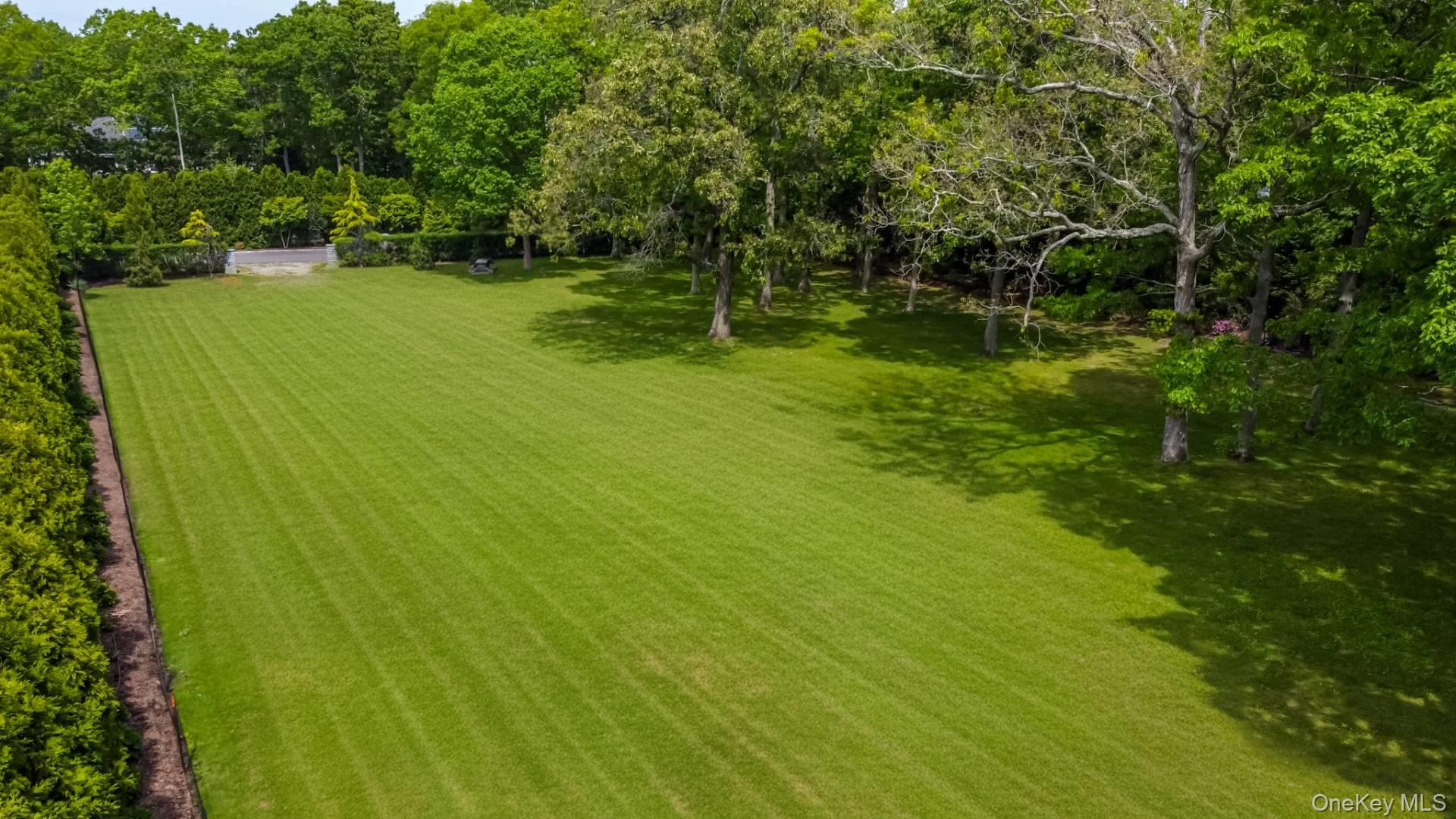 125 Montauk Highway, Quogue, NY 11959