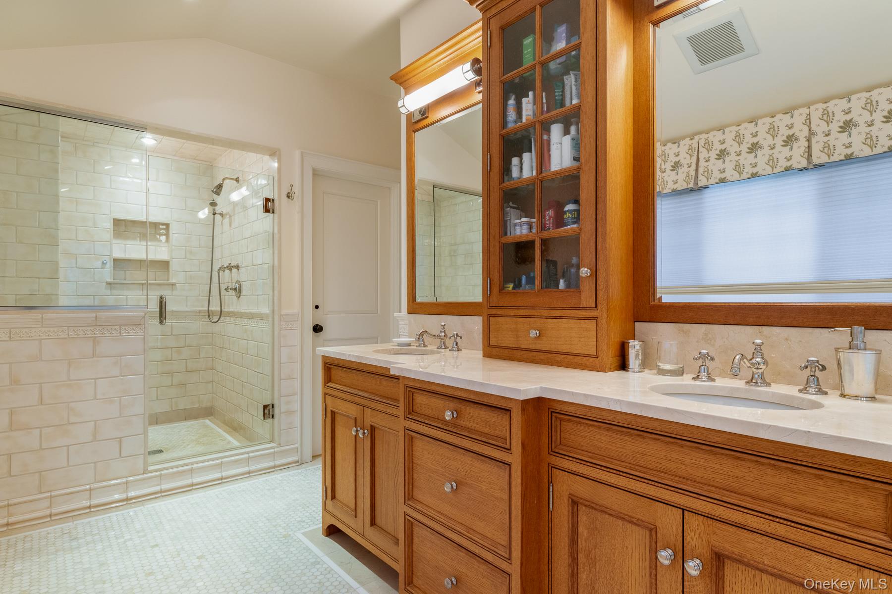 24 Homesdale Road, Bronxville, NY 10708