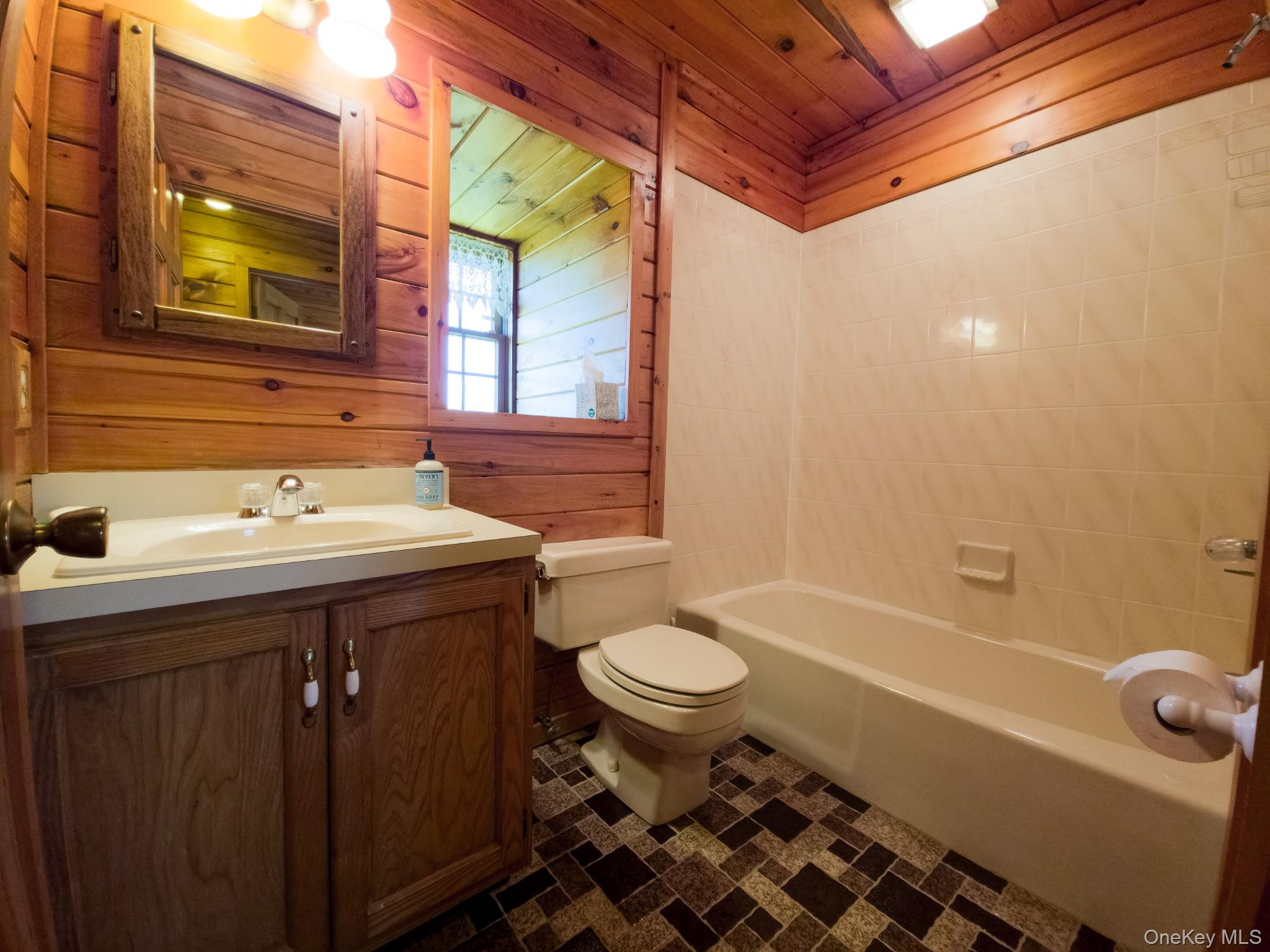 618 Clapp Hill Road, Lagrangeville, NY 12540