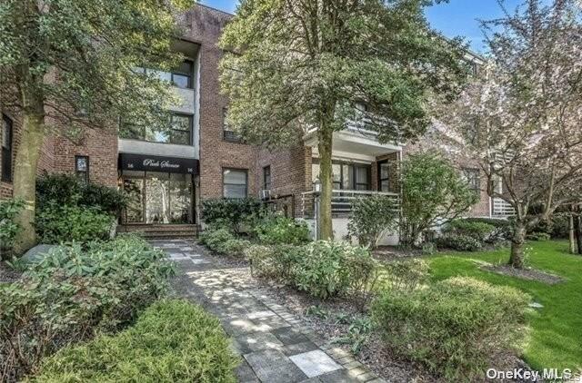 14-16 Stoner Avenue, Great Neck, NY 11021