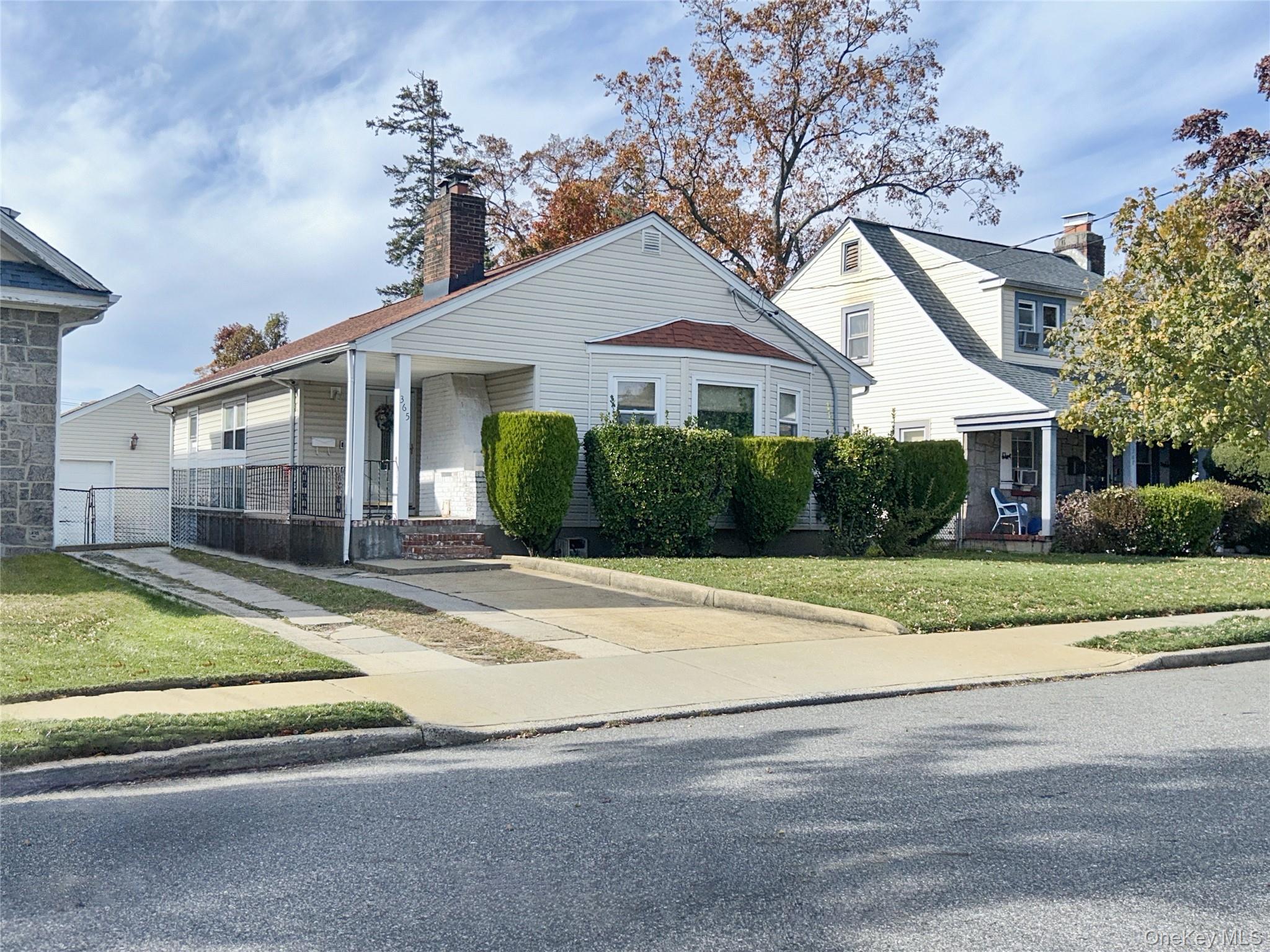 365 Wallace Street, Freeport, NY 11520