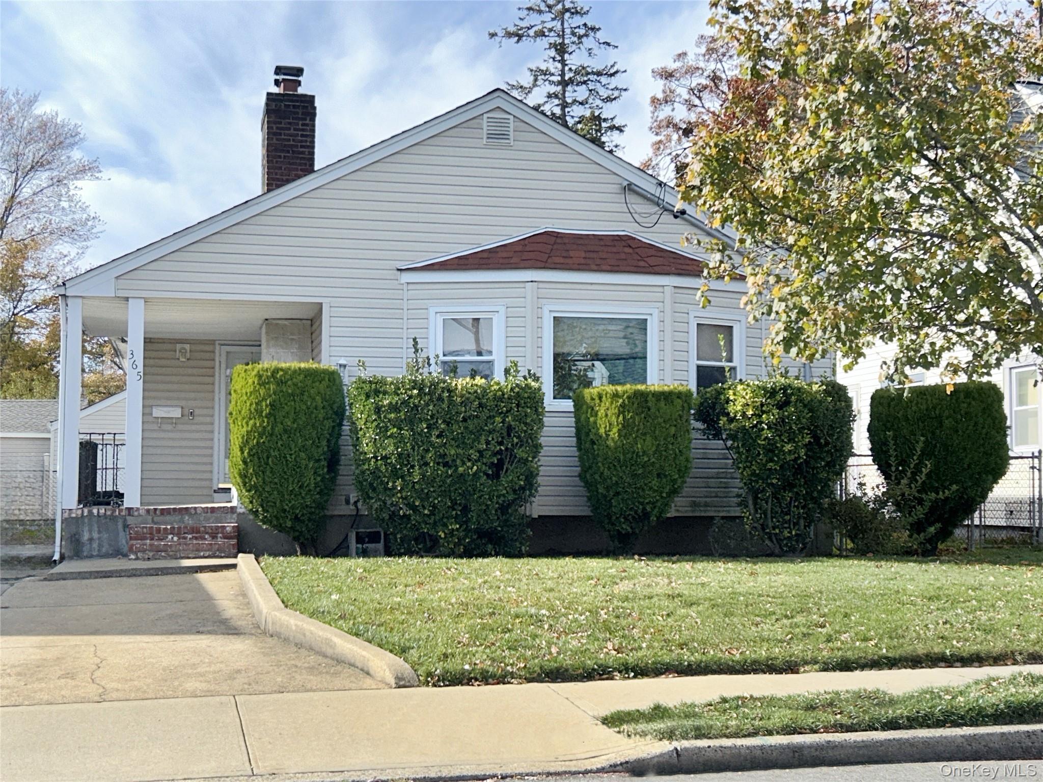 365 Wallace Street, Freeport, NY 11520