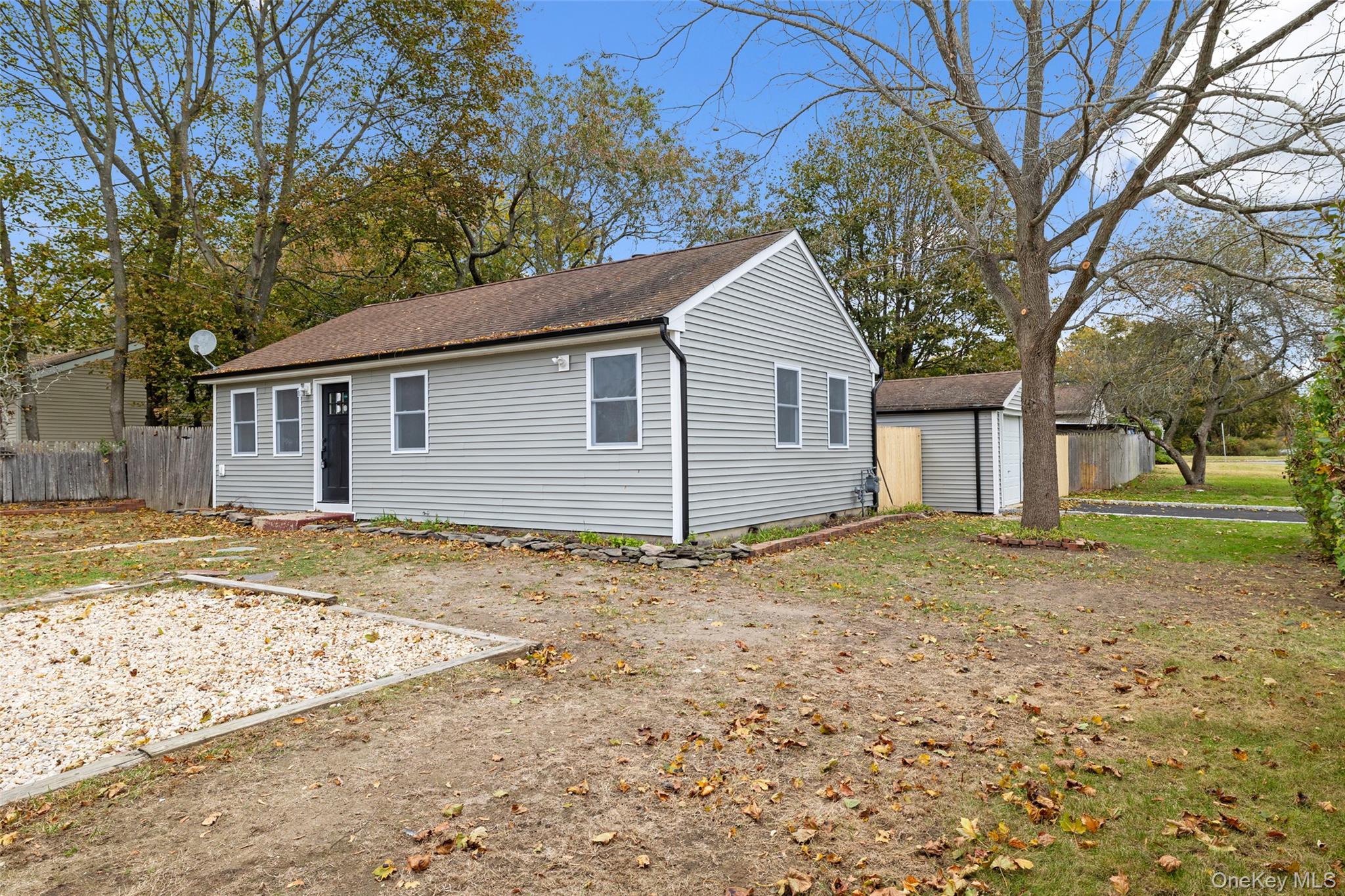 803 Meade Avenue, Bellport, NY 11713