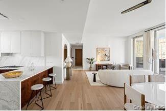 212 W 93RD Street # 12THFLOOR, New York (Manhattan), NY 10025