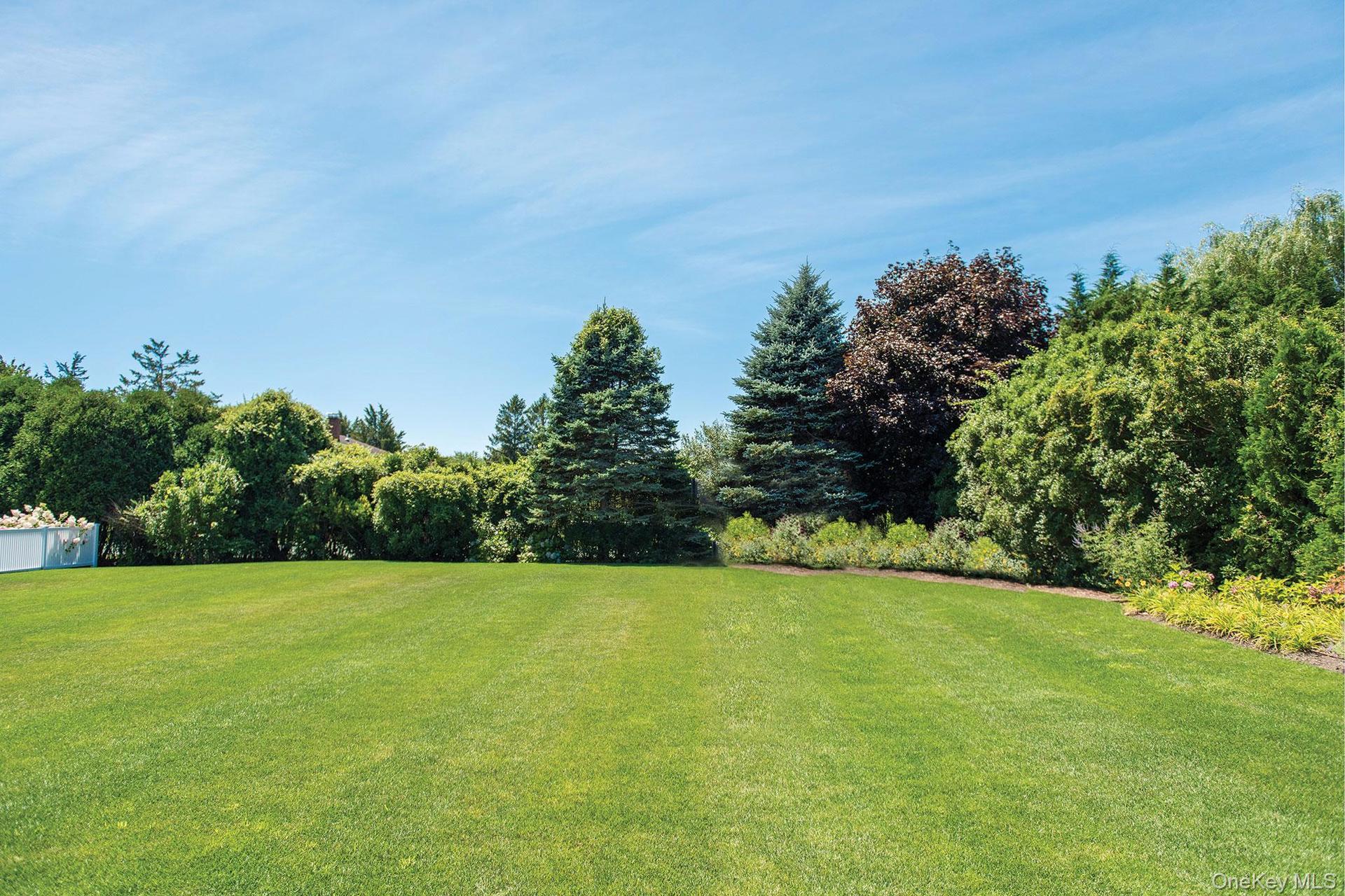 94 Kellis Pond Lane, Bridgehampton, NY 11932