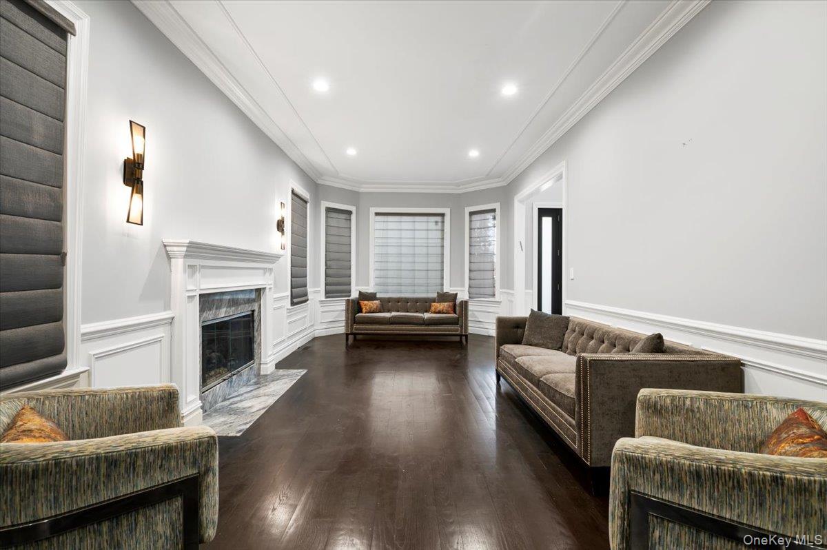 335 Summit Avenue, Cedarhurst, NY 11516