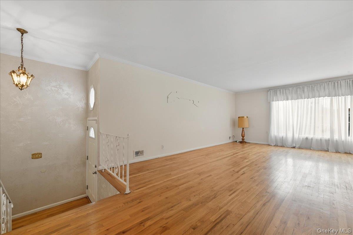 160-31 24th Avenue, Whitestone, NY 11357