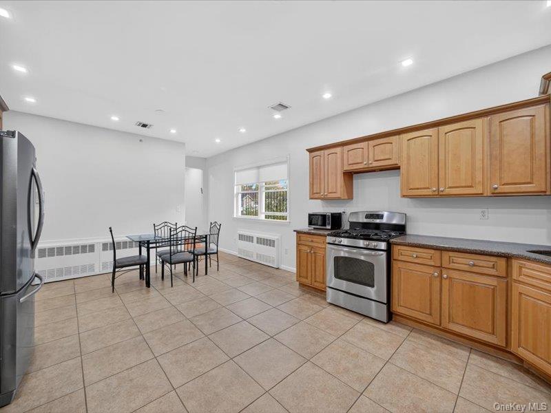 75 Herrick Avenue # 301, Spring Valley, NY 10977