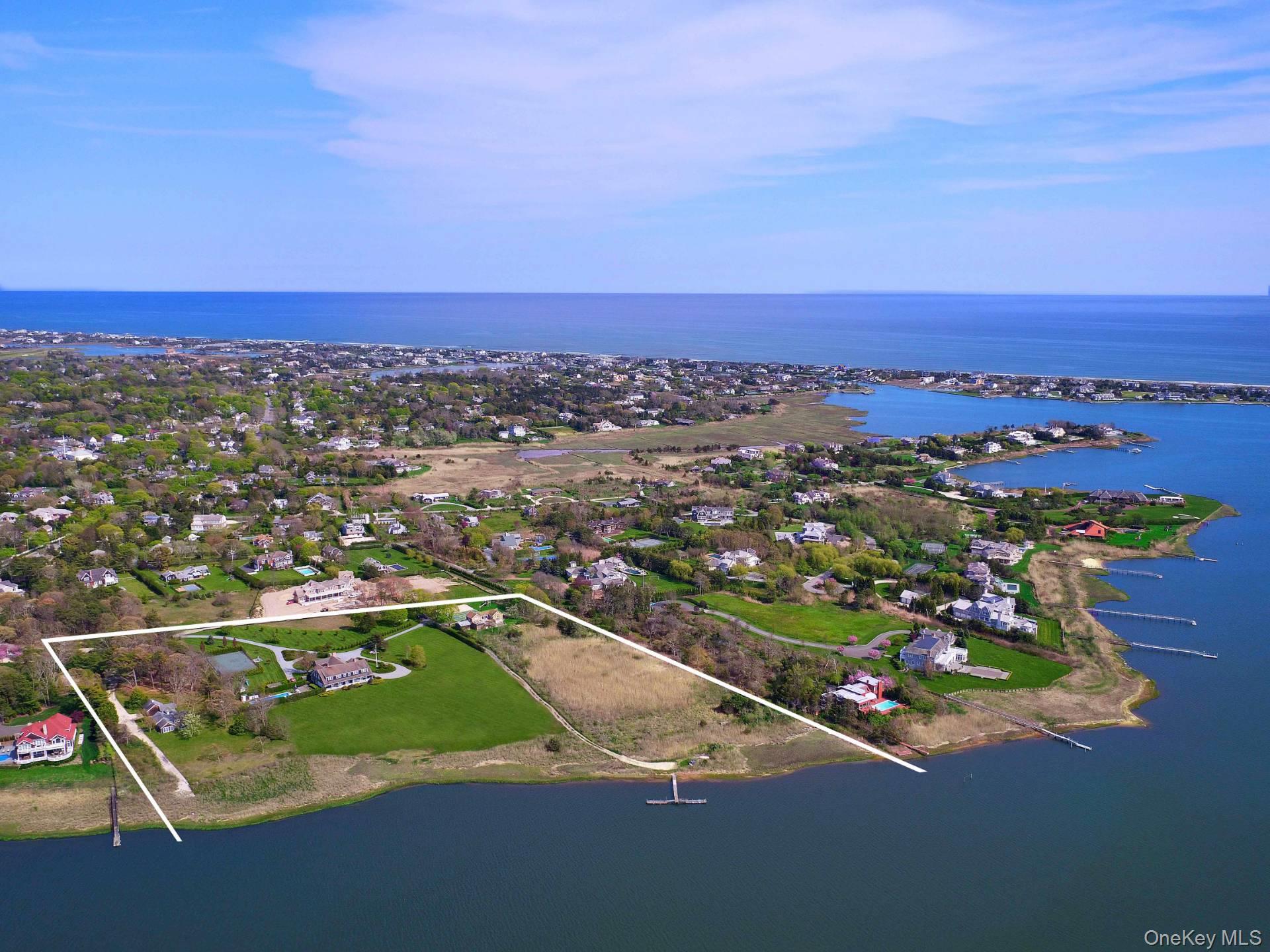 4 Sandacres Lane, Quogue, NY 11959