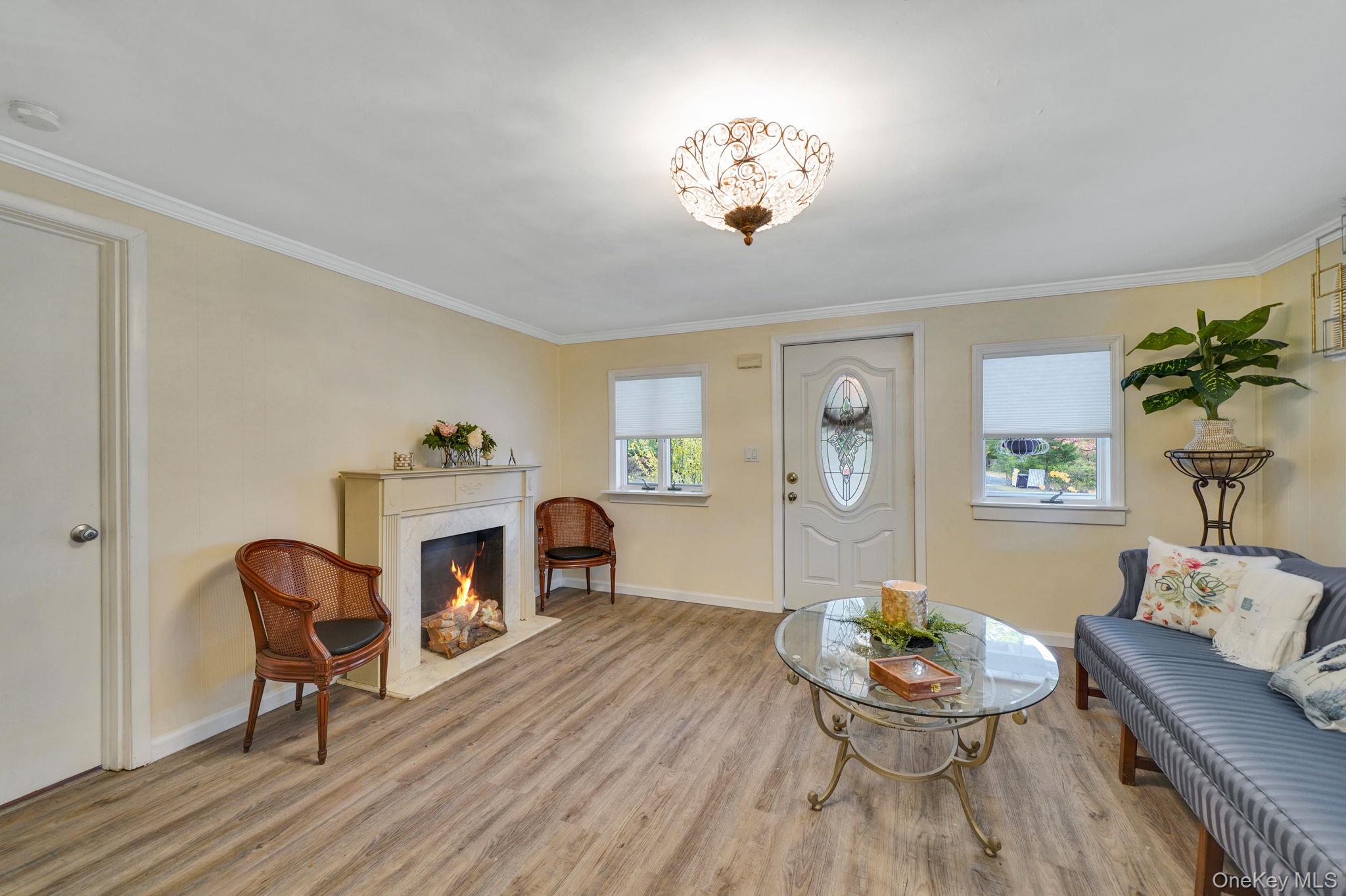 10 Siracusa Boulevard, Smithtown, NY 11787