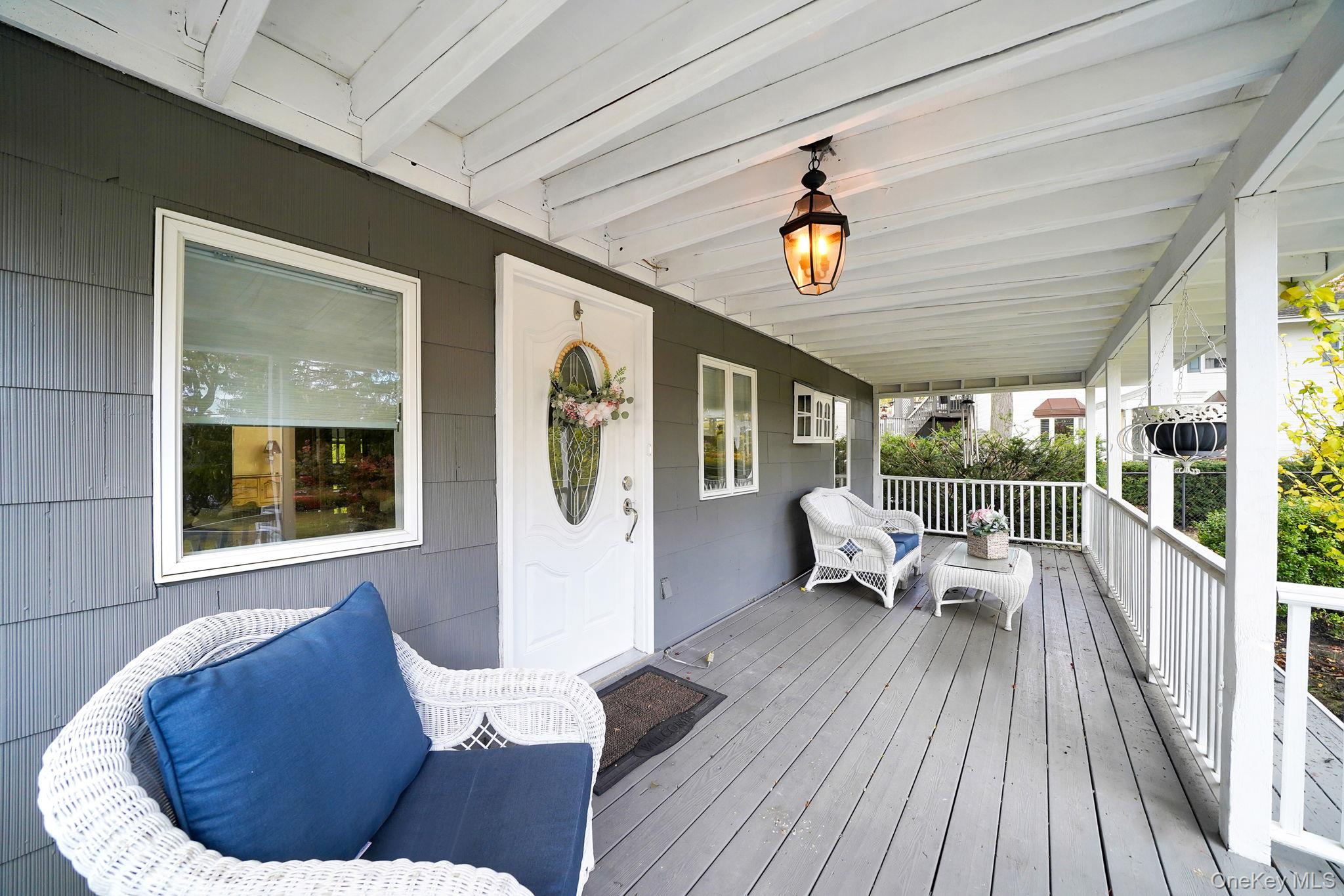 10 Siracusa Boulevard, Smithtown, NY 11787