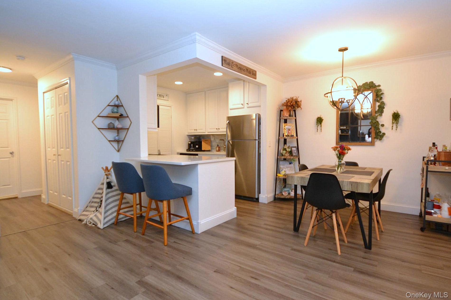 103 Richmond Boulevard # 3A, Ronkonkoma, NY 11779