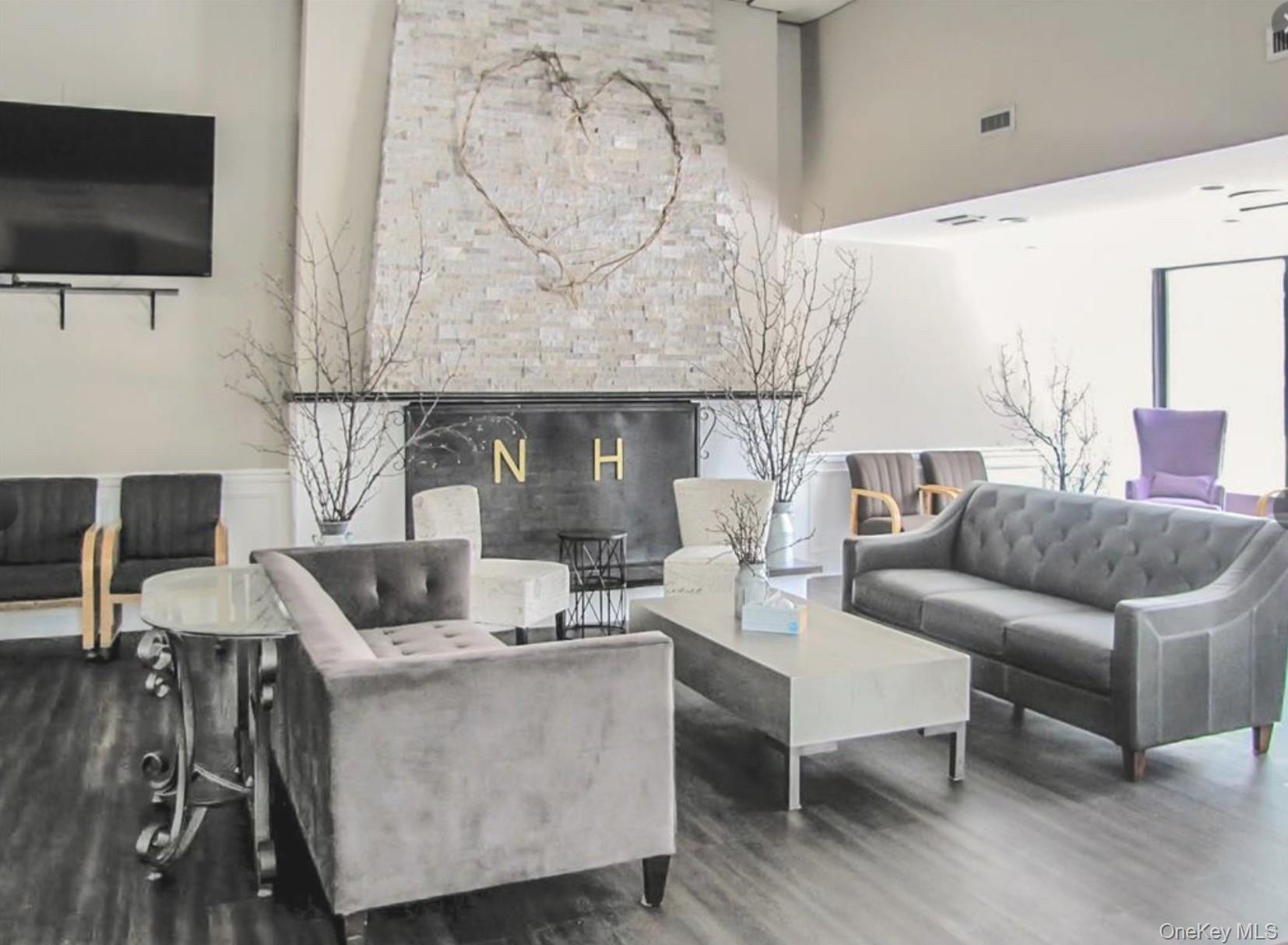 103 Richmond Boulevard # 3A, Ronkonkoma, NY 11779