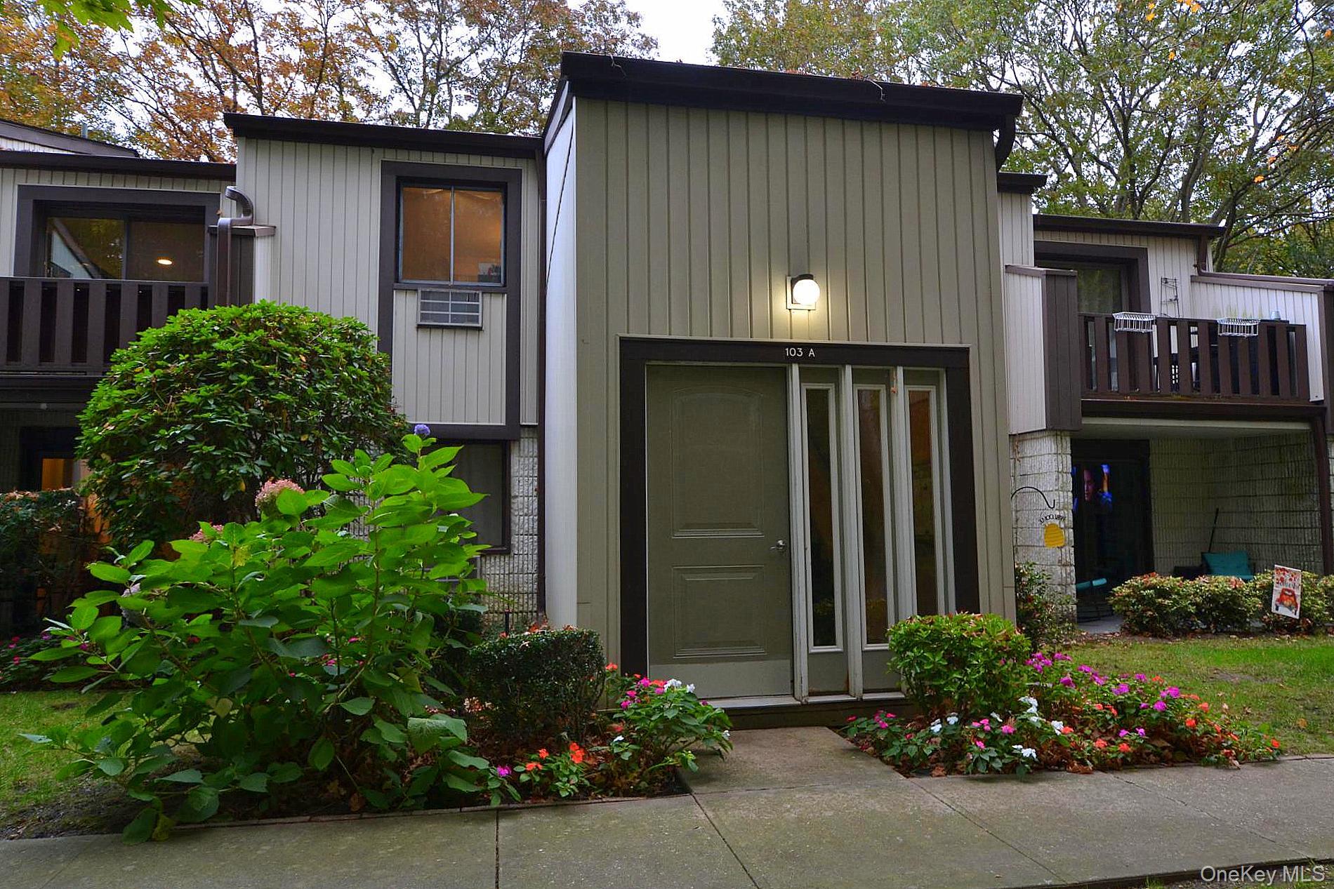 103 Richmond Boulevard # 3A, Ronkonkoma, NY 11779