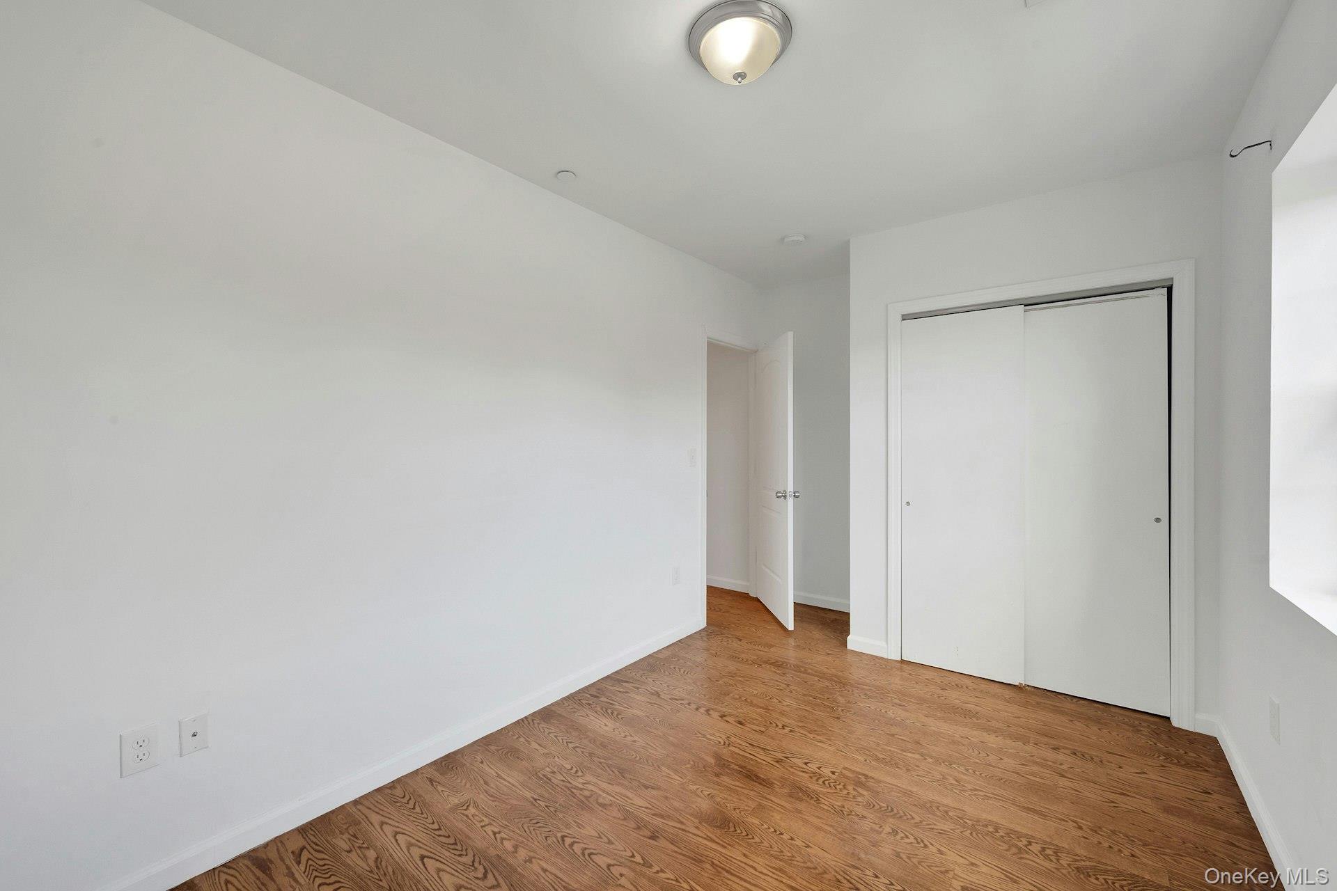 820 Hollywood Avenue, Bronx, NY 10465