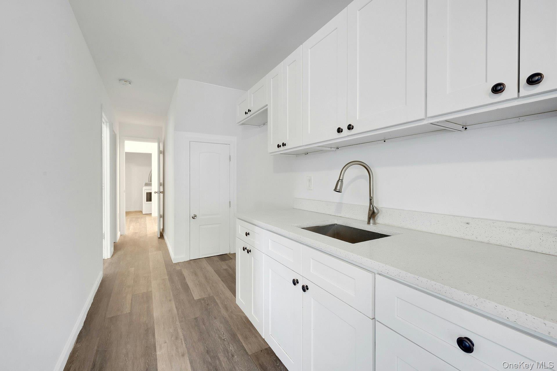 820 Hollywood Avenue, Bronx, NY 10465