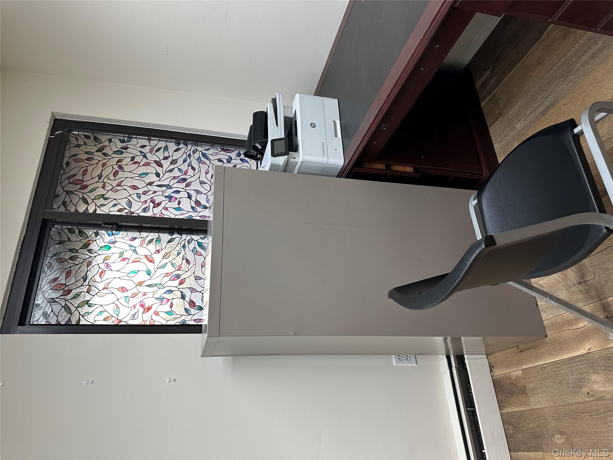 6 Tuxedo Avenue, New Hyde Park, NY 11040