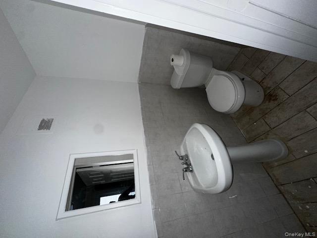 22 Bain Avenue, Poughkeepsie, NY 12601