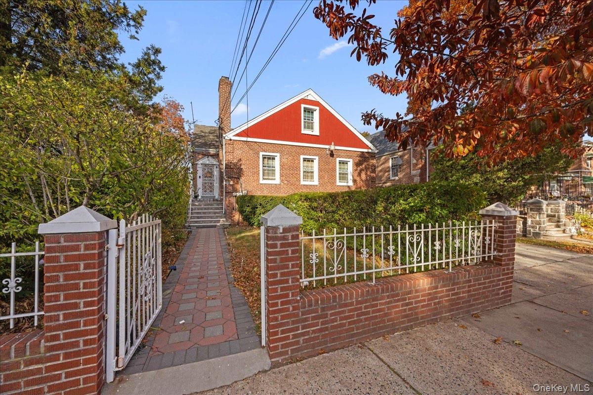 945 E 222nd Street, Bronx, NY 10469