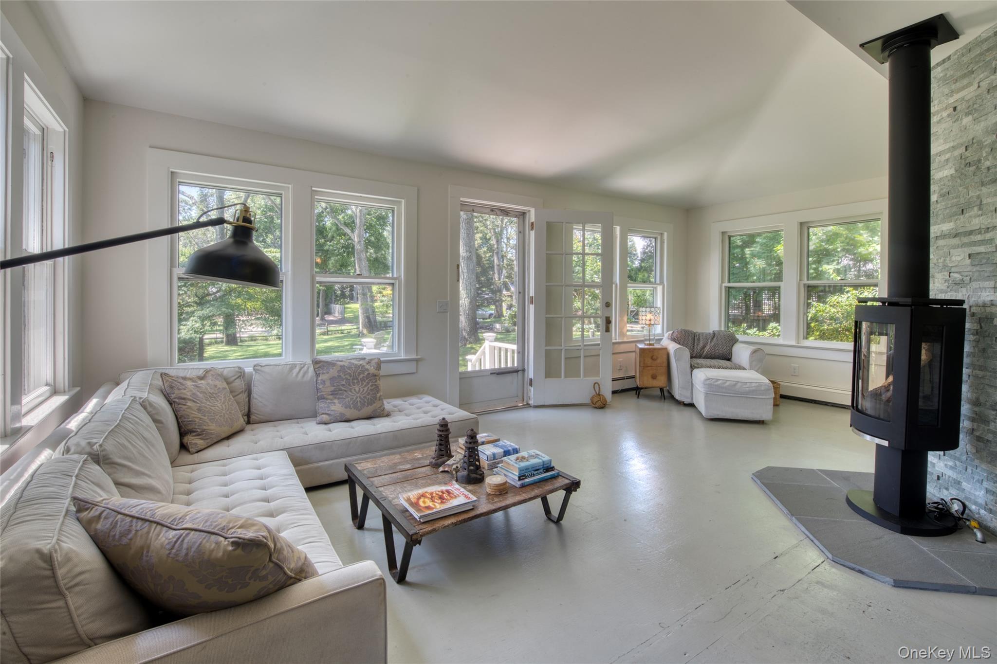 4075 Pequash Avenue, Cutchogue, NY 11935