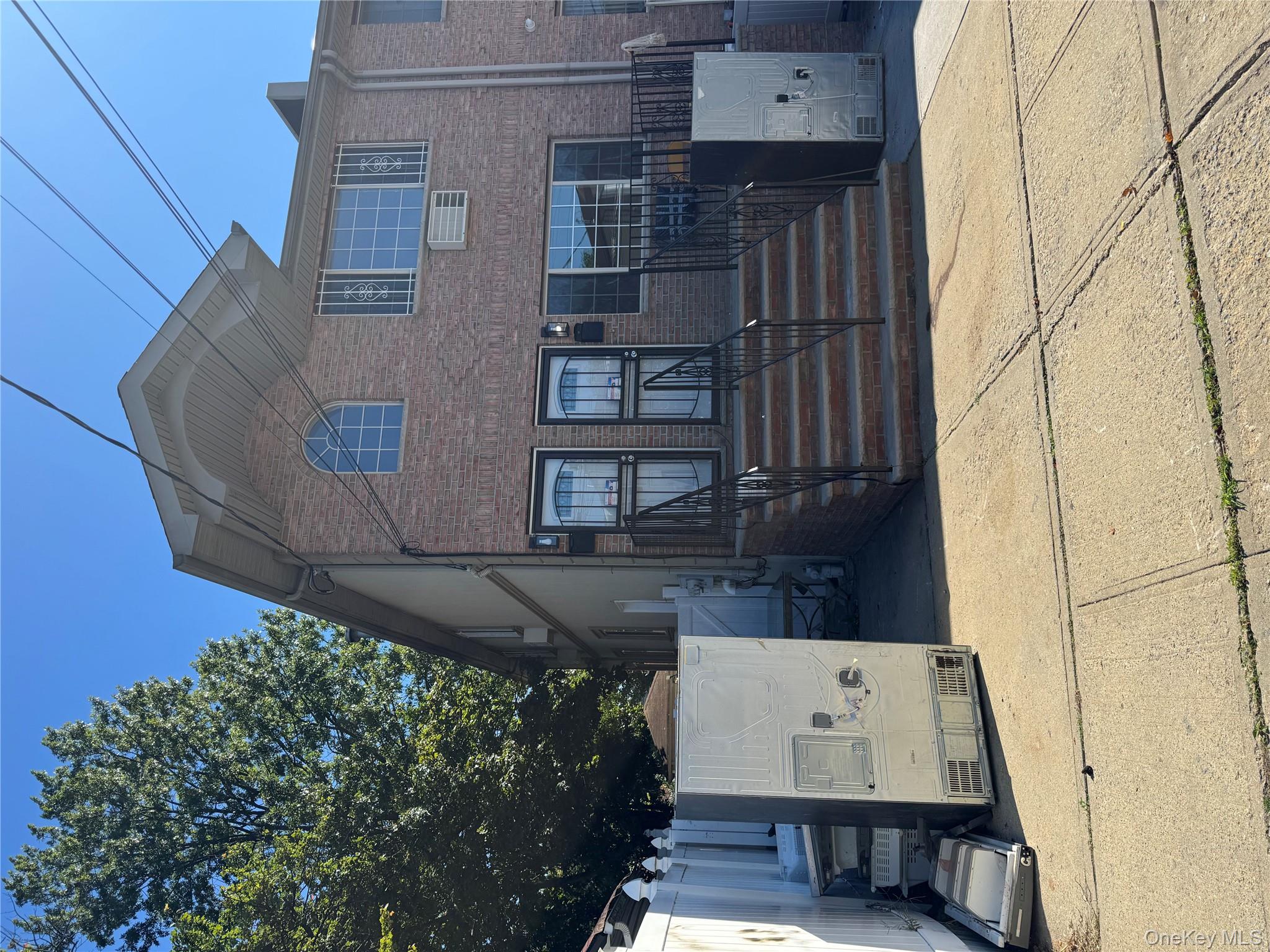 14547 224th Street, Springfield Gardens, NY 11413