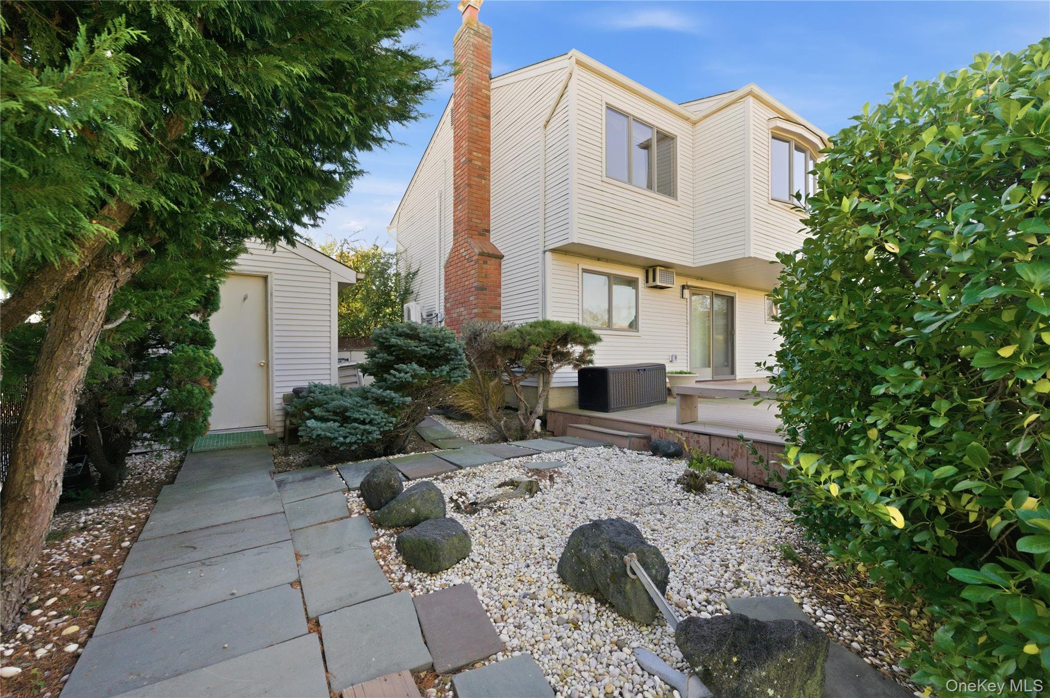 613 Smith Place, Oceanside, NY 11572