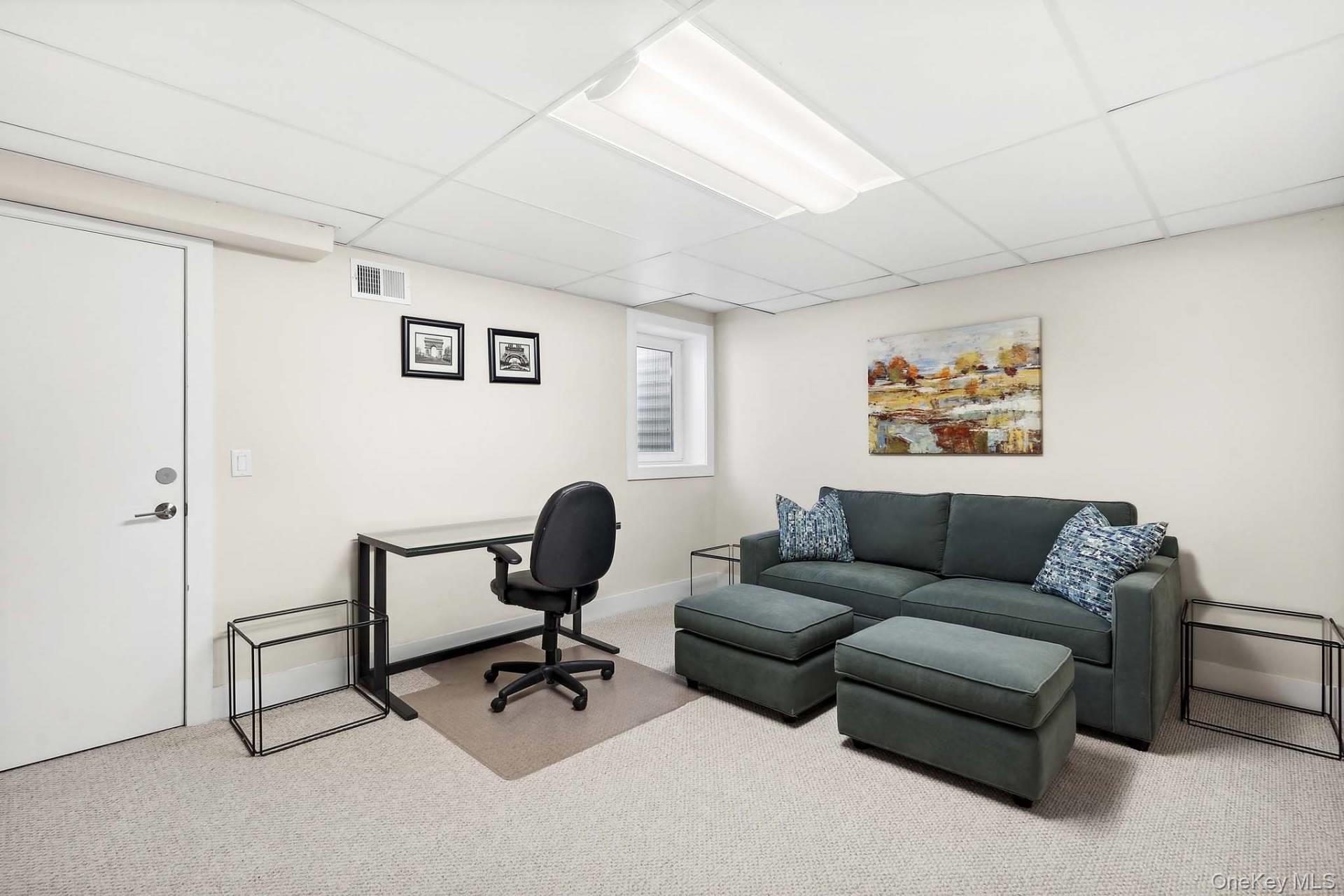 12 Blueberry Court, East Quogue, NY 11942