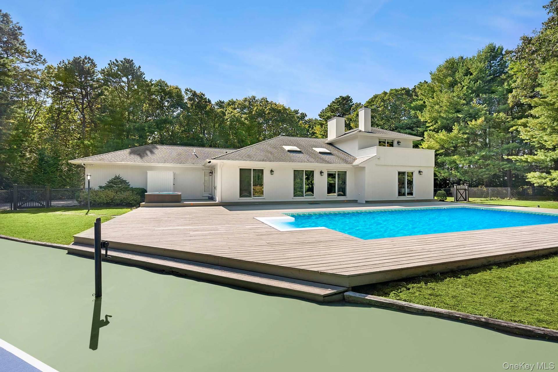 12 Blueberry Court, East Quogue, NY 11942