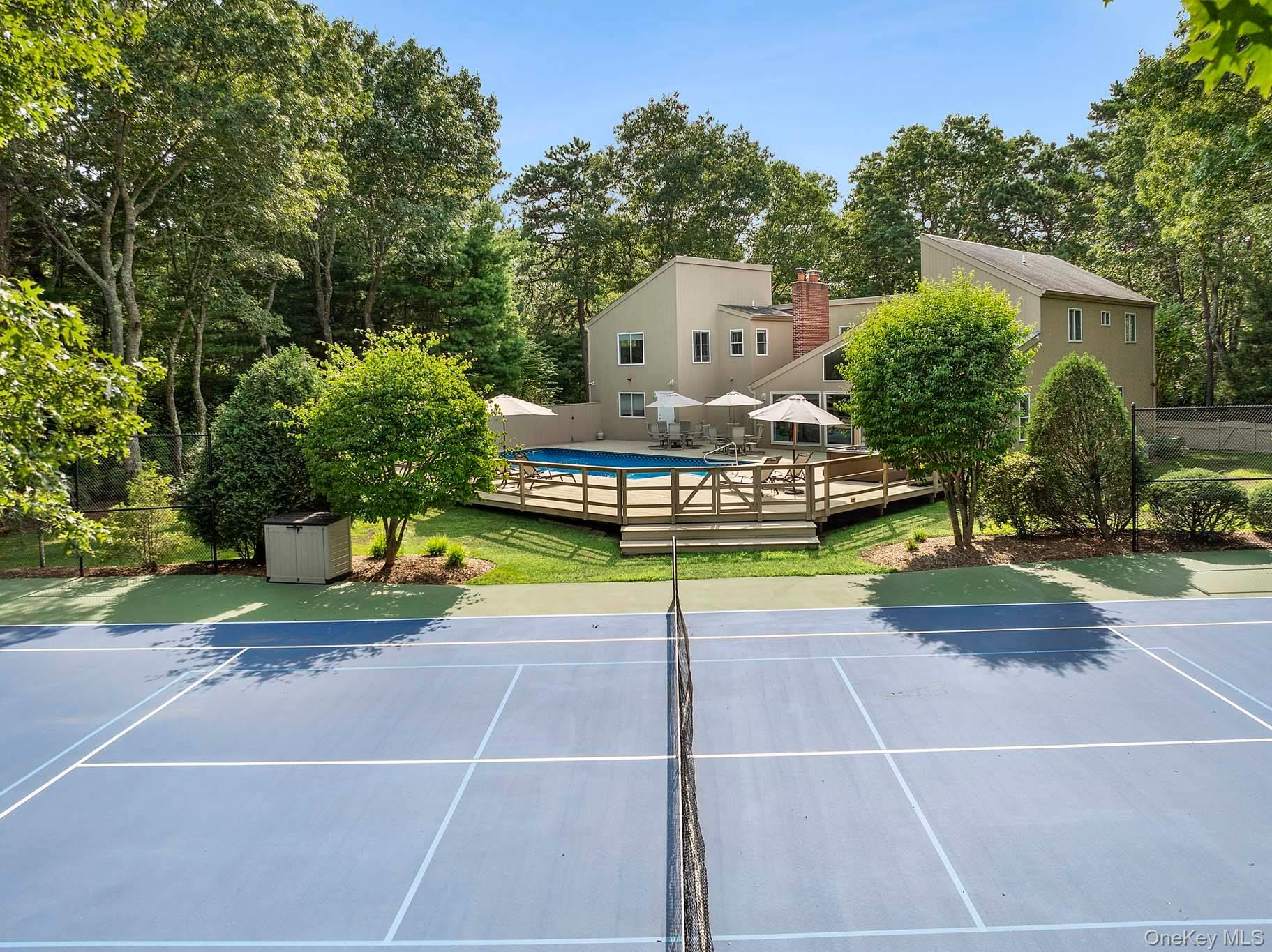 1 Blue Jay Way, East Quogue, NY 11942