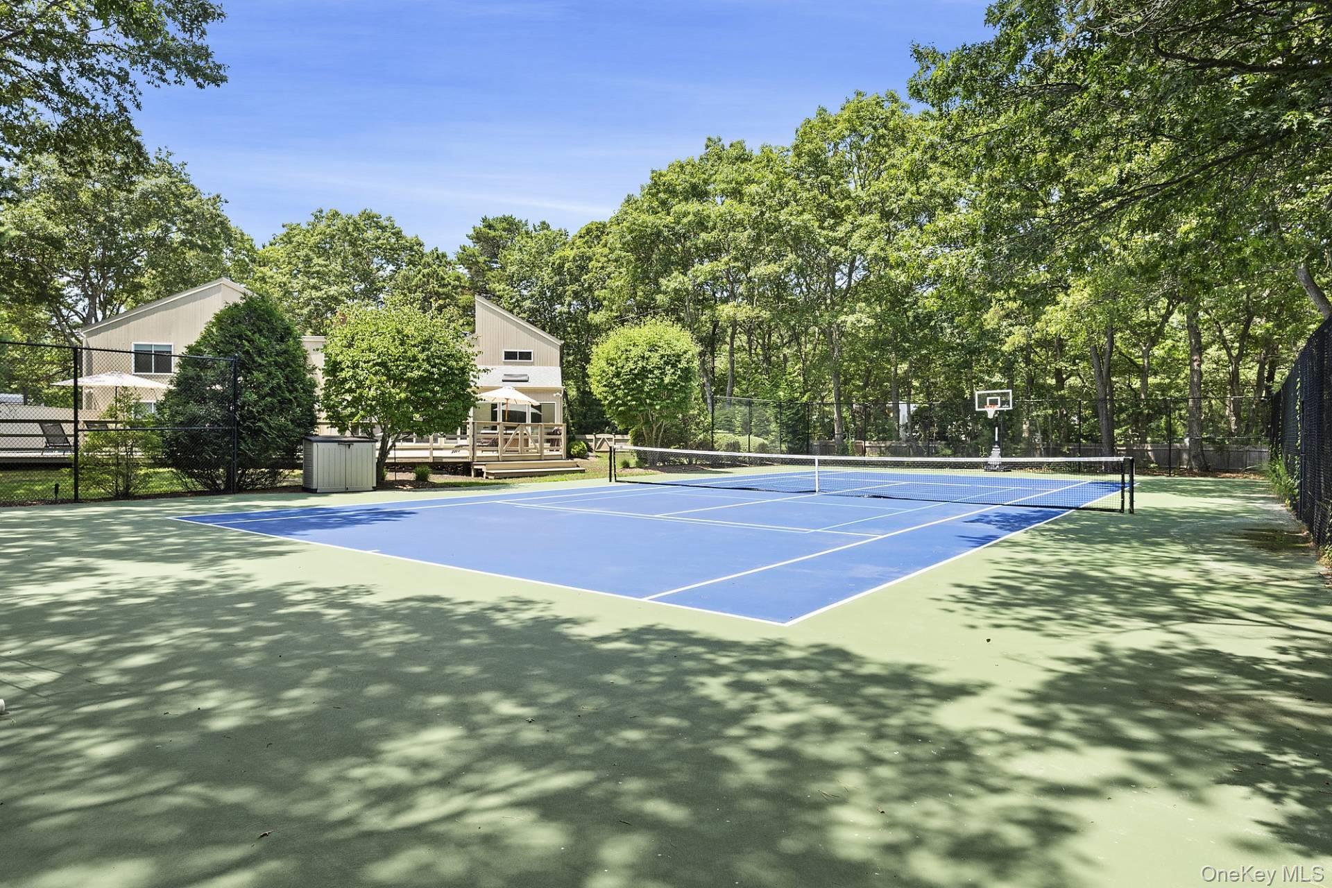 1 Blue Jay Way, East Quogue, NY 11942