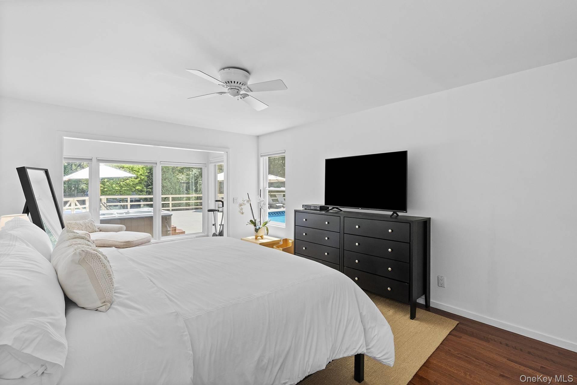 1 Blue Jay Way, East Quogue, NY 11942