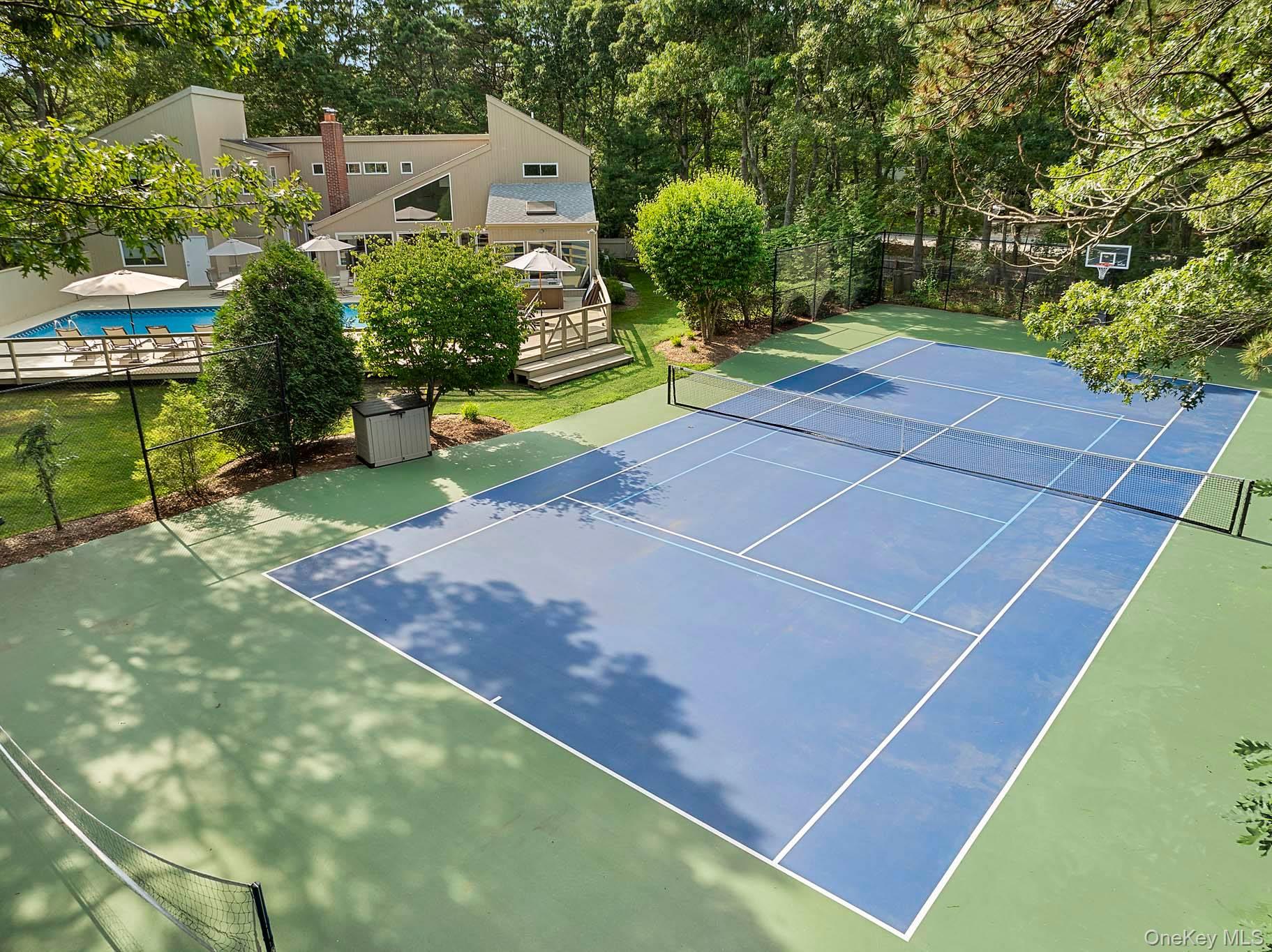 1 Blue Jay Way, East Quogue, NY 11942