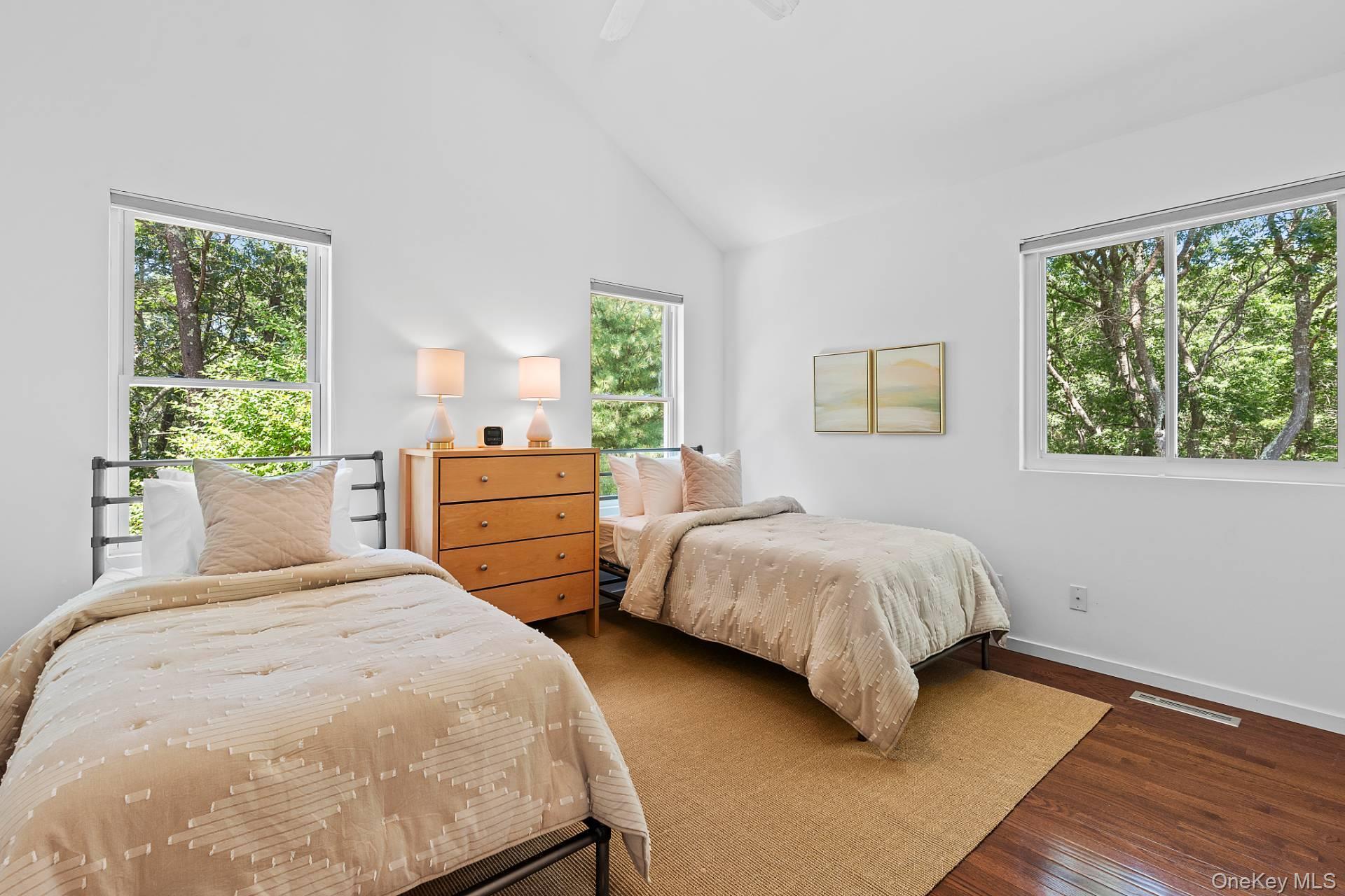 1 Blue Jay Way, East Quogue, NY 11942