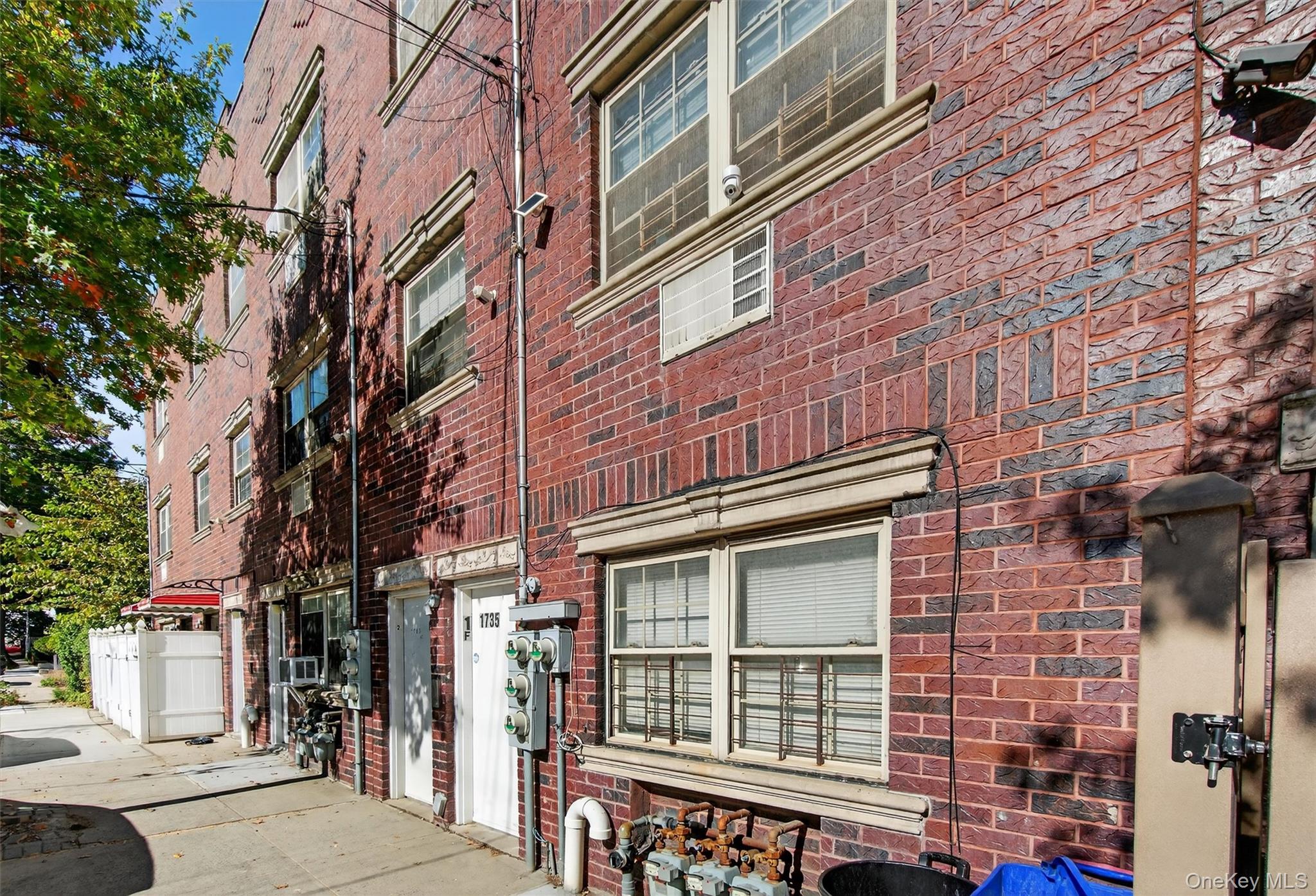 1735 Mansion Street, Bronx, NY 10460