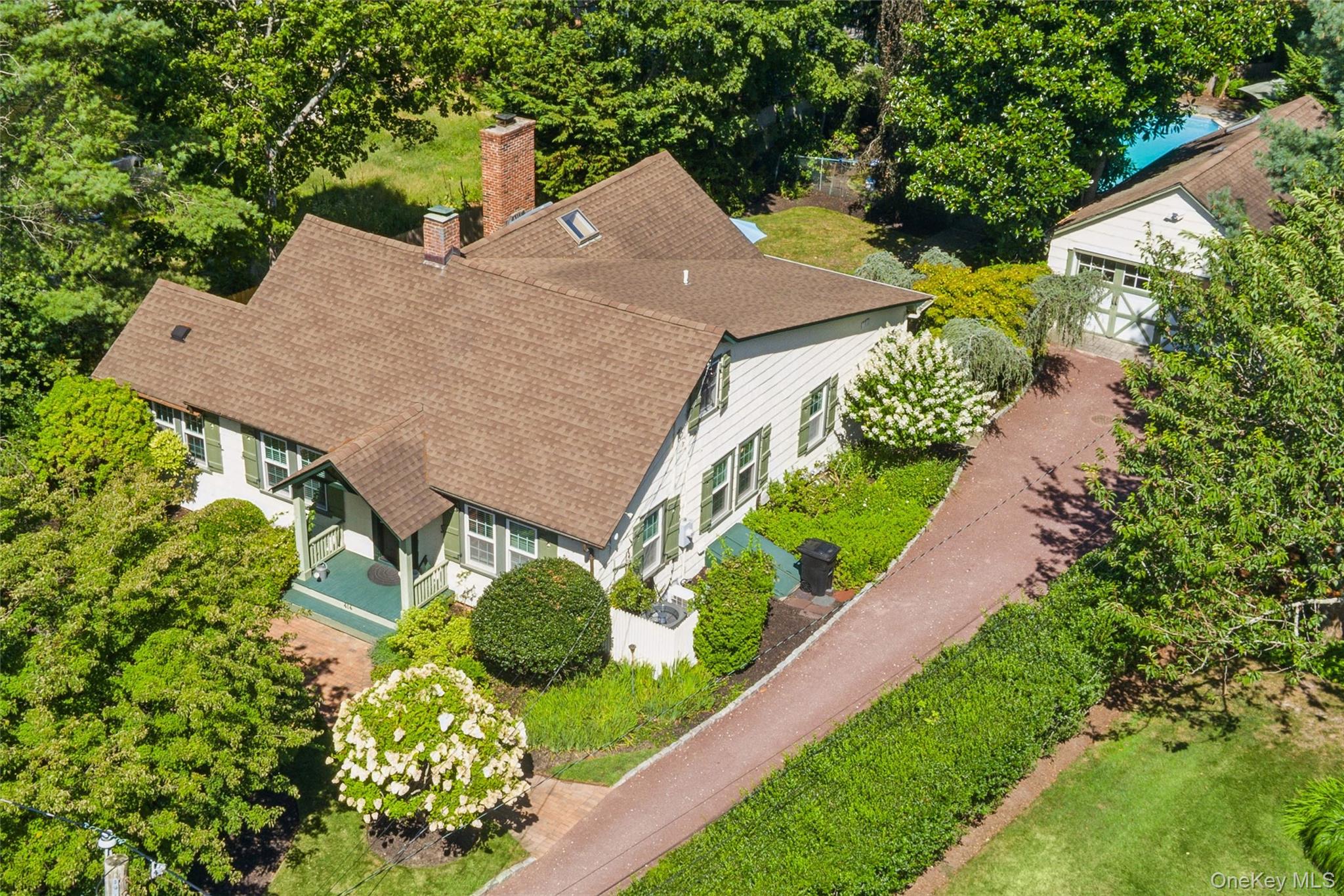 414 Main Street, Quiogue, NY 11978