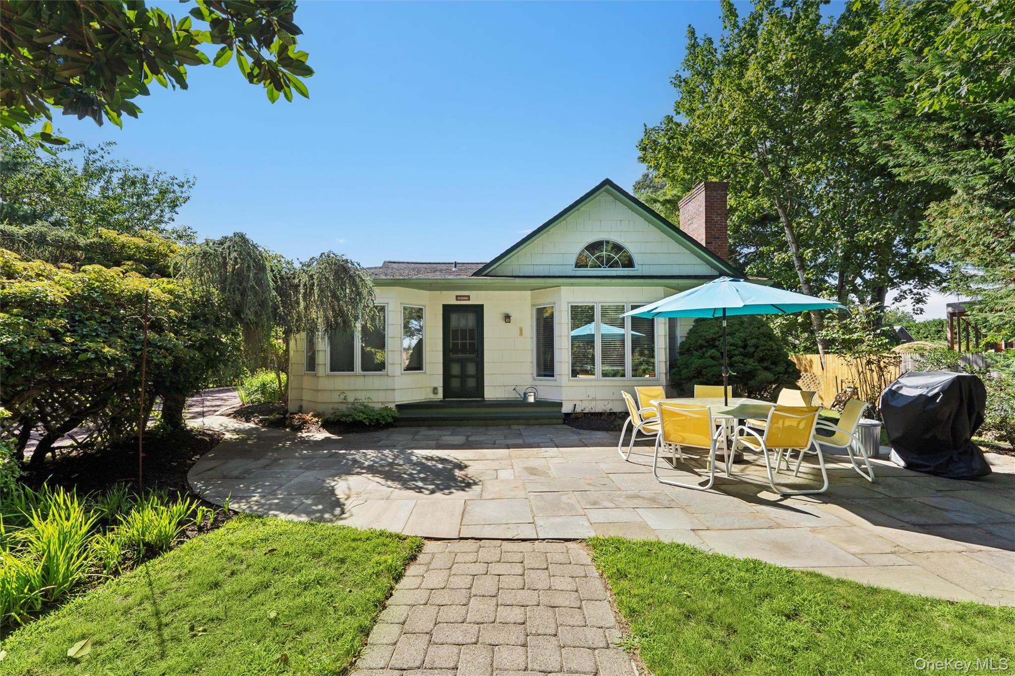 414 Main Street, Quiogue, NY 11978