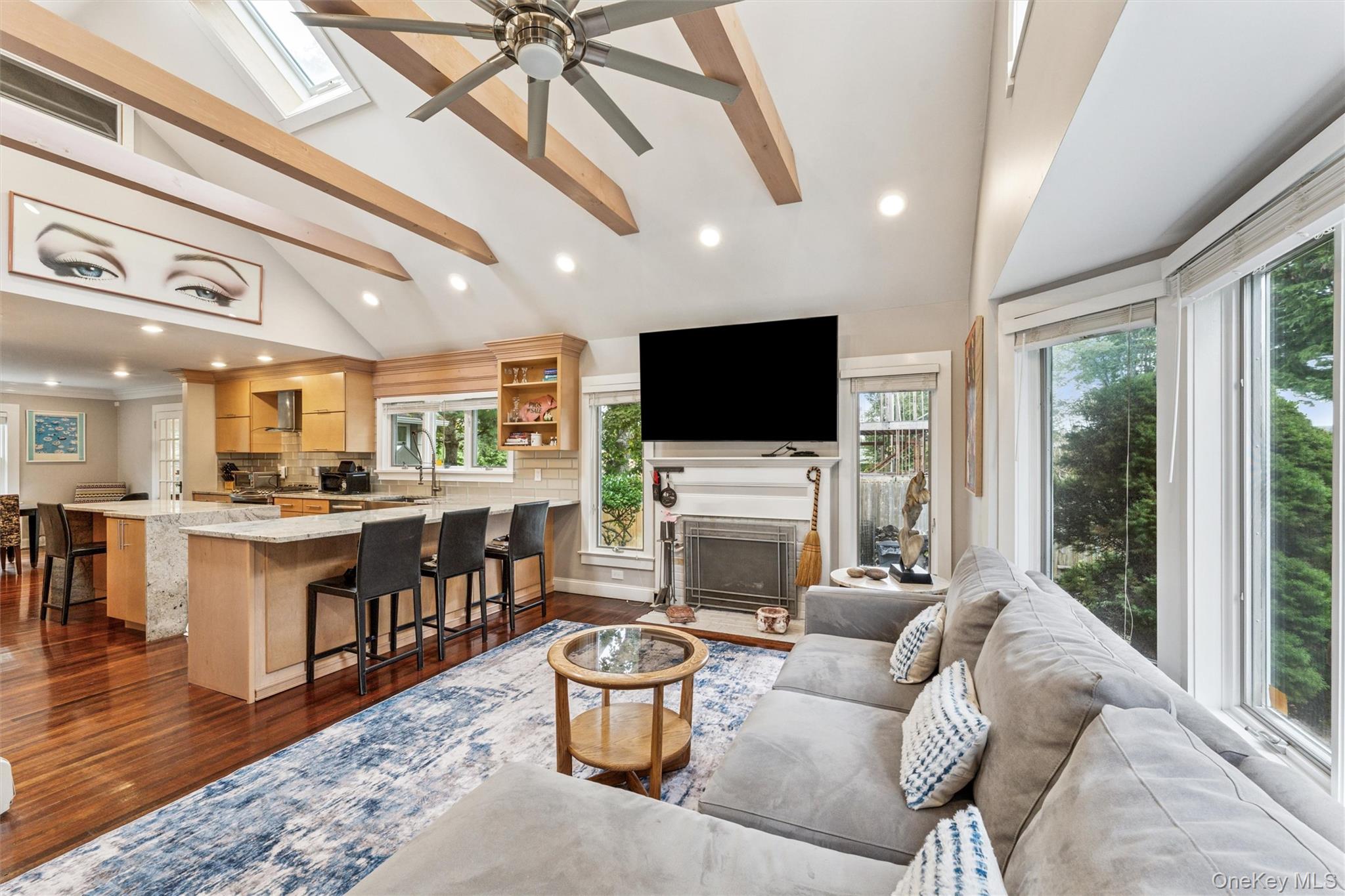 414 Main Street, Quiogue, NY 11978