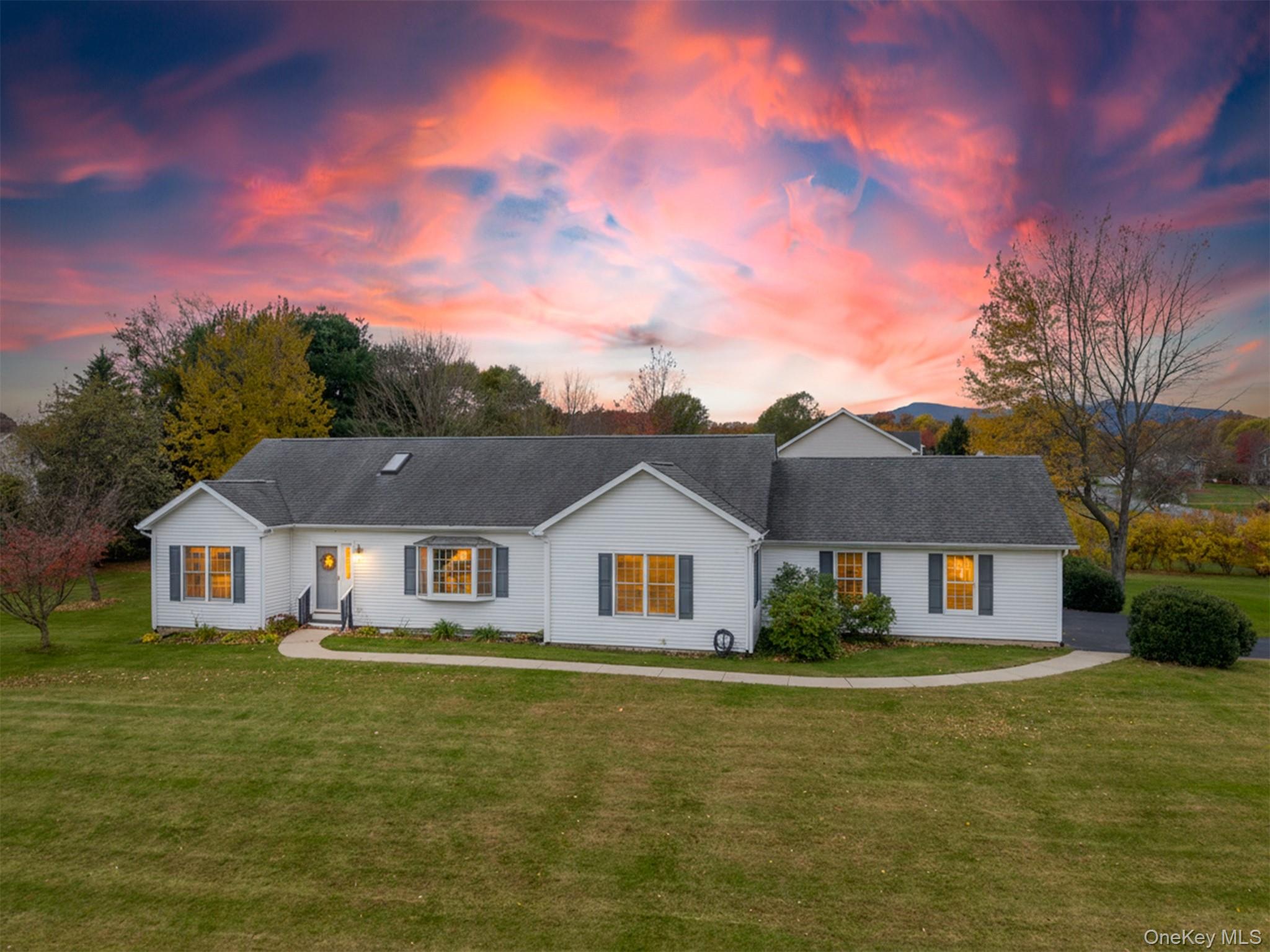 11 Carol Anns Way, Saugerties, NY 12477