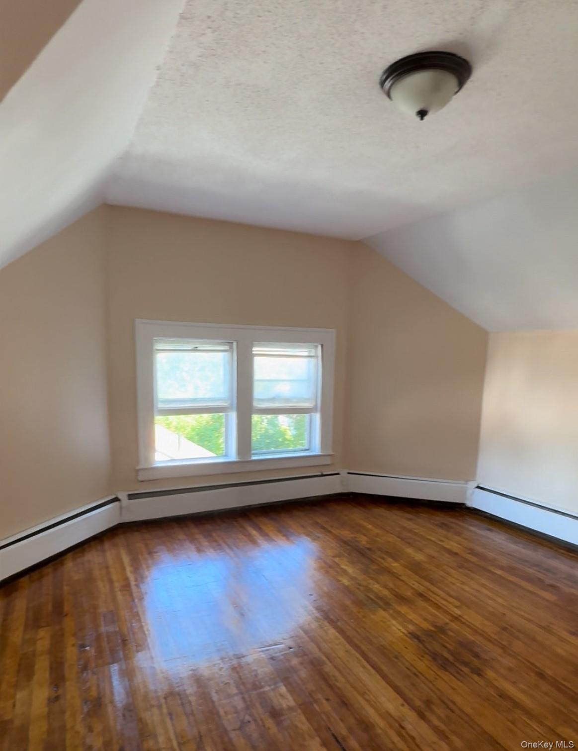 31-33 Elmer Street # 3rd Floor, Call Listing Agent, CT 06120