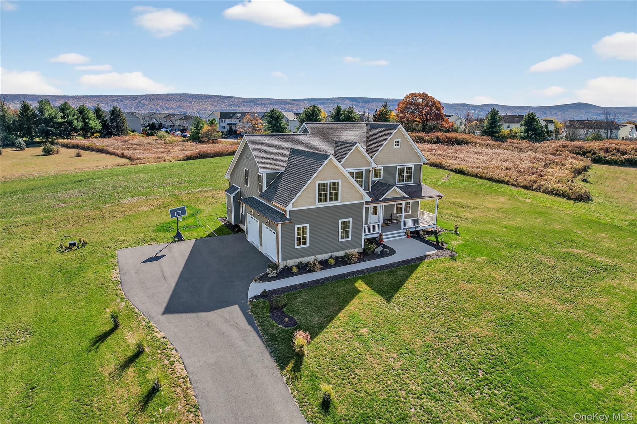 23 West Meadow Way, Warwick, NY 10990