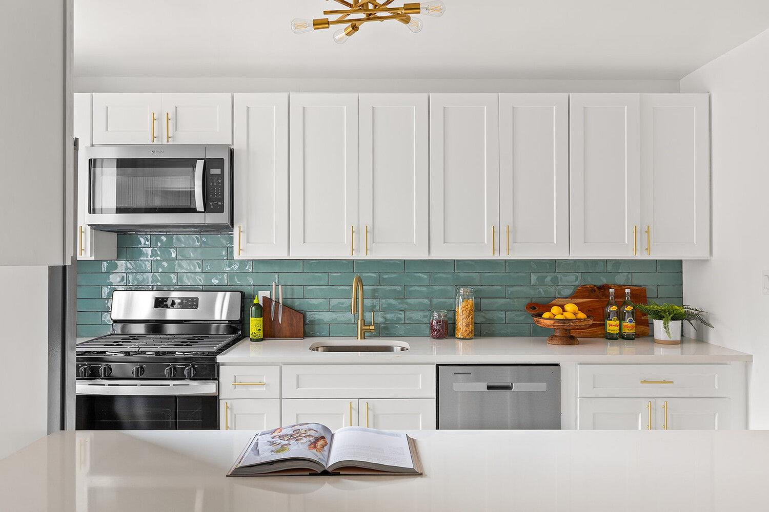 243 MCDONALD Avenue # 6J, Brooklyn, NY 11218