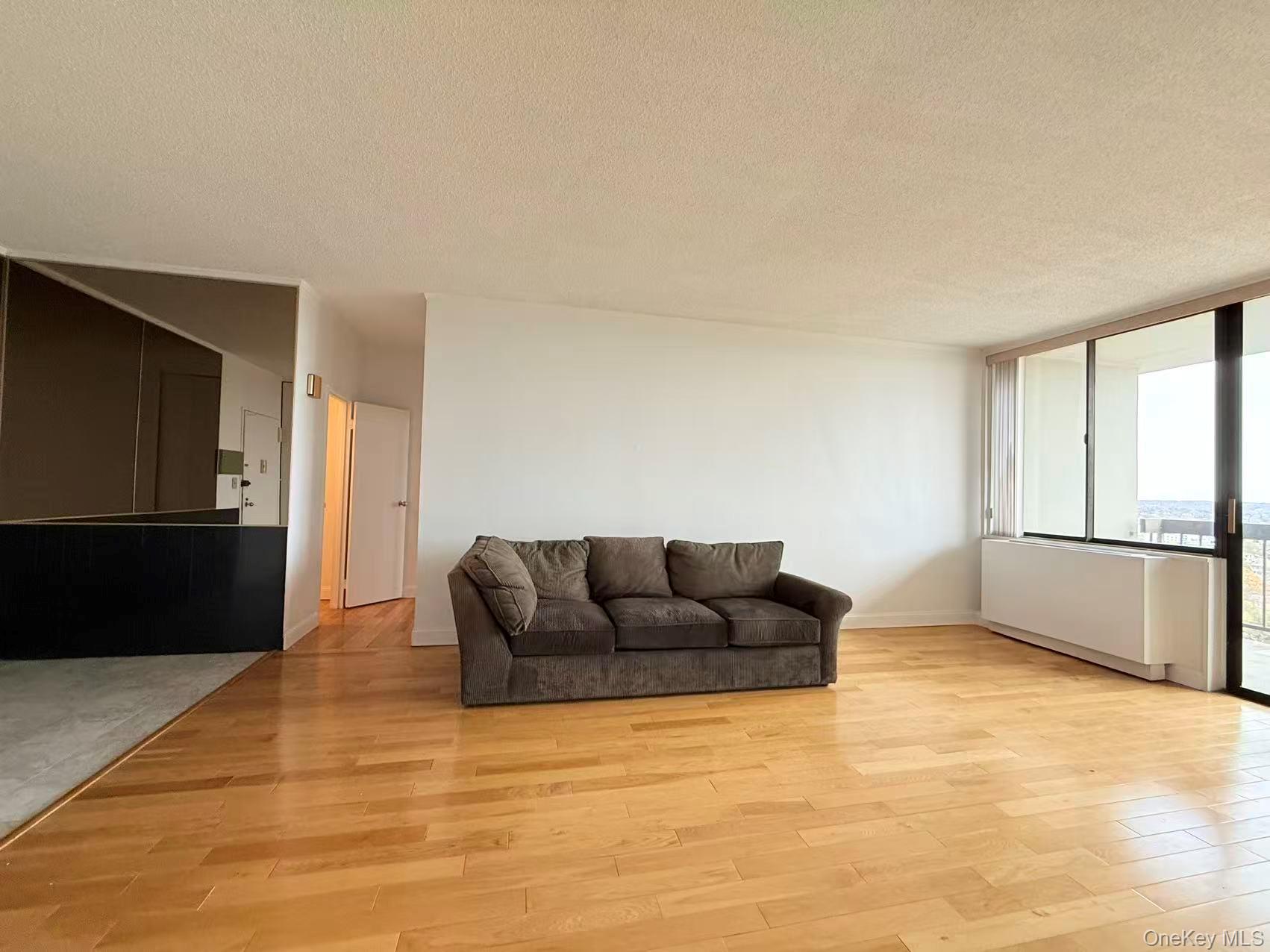 2 Bay Club Drive # PHJ, Bayside, NY 11360